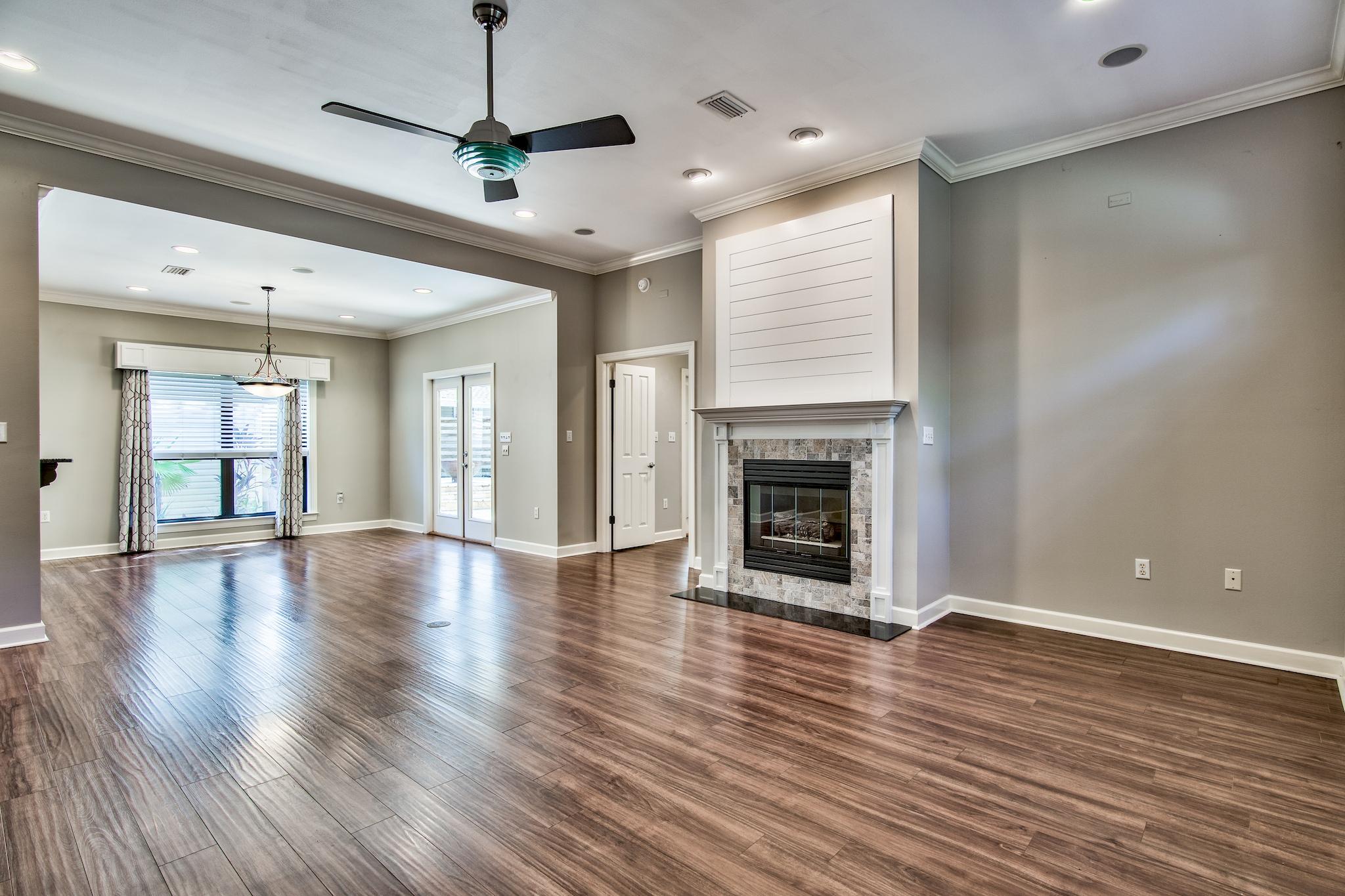 DEERWOOD - Residential