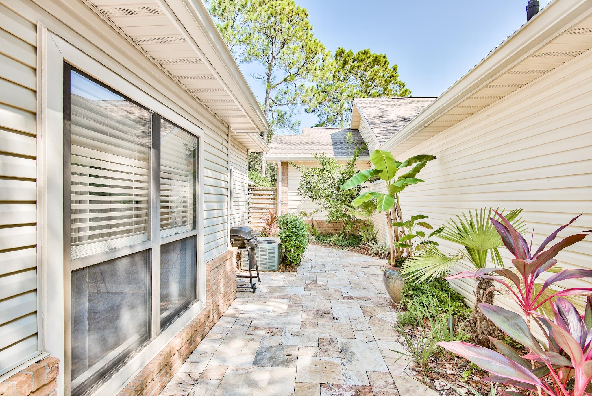 DEERWOOD - Residential