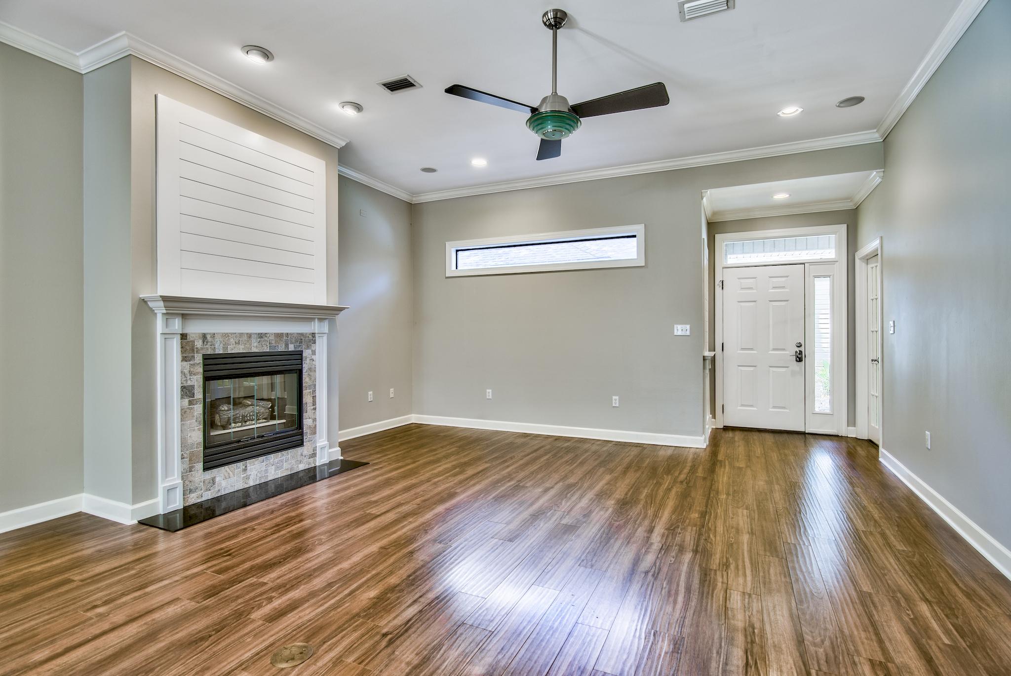 DEERWOOD - Residential