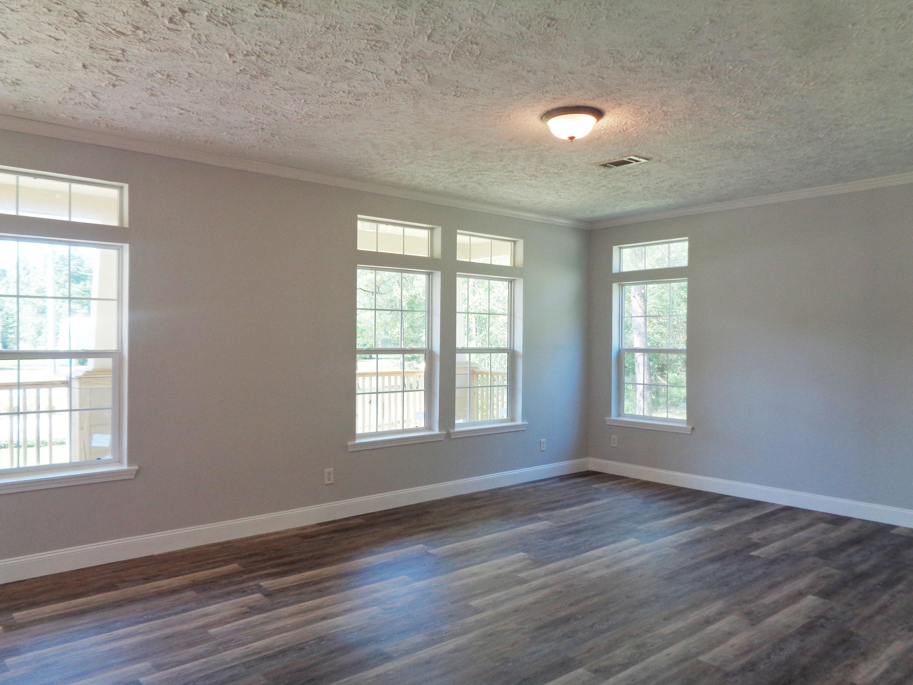 OAKWOOD LAKES ESTATES - Residential