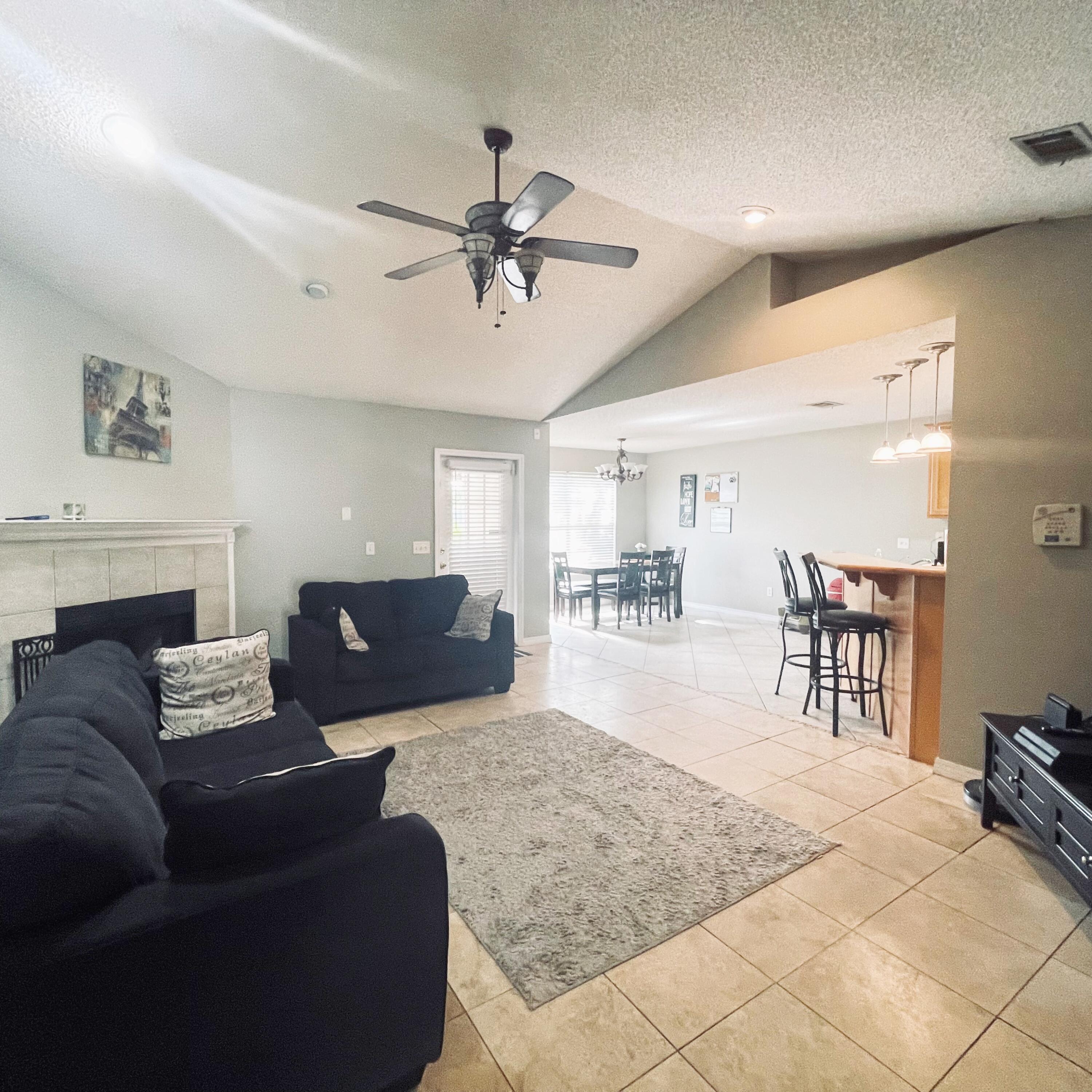 BENT TREE - Residential Lease