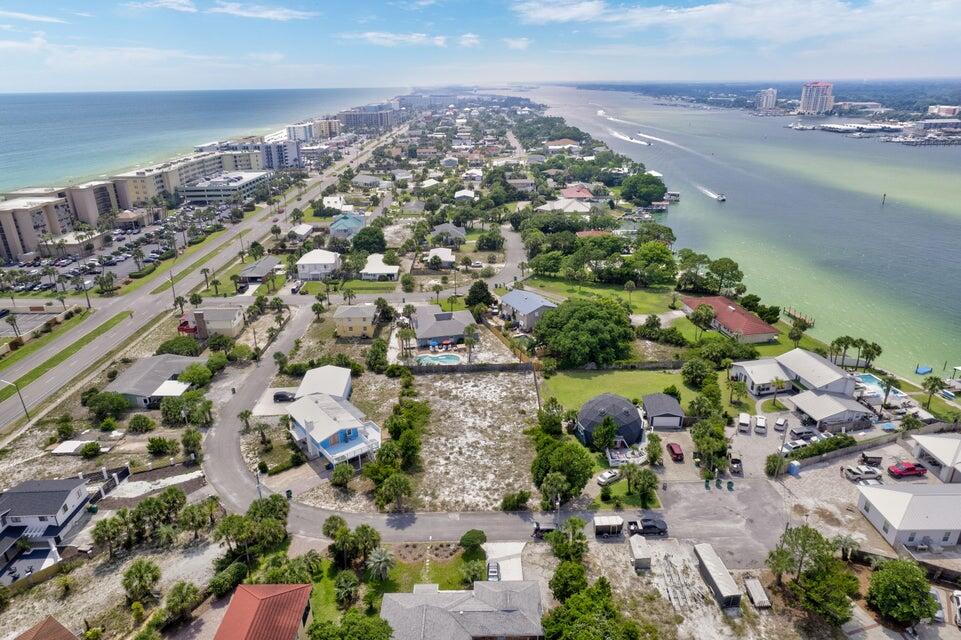 OKALOOSA ISLAND - Land