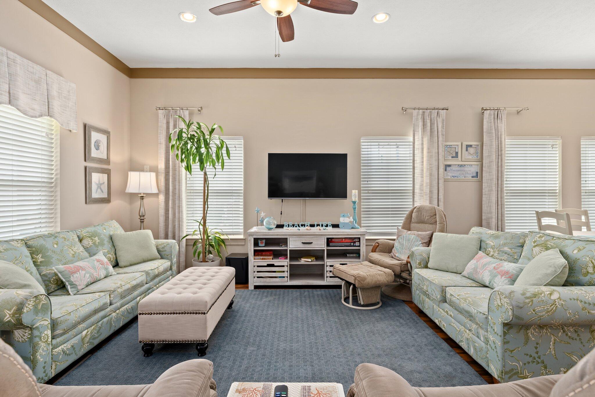 BID-A-WEE BEACH - Residential