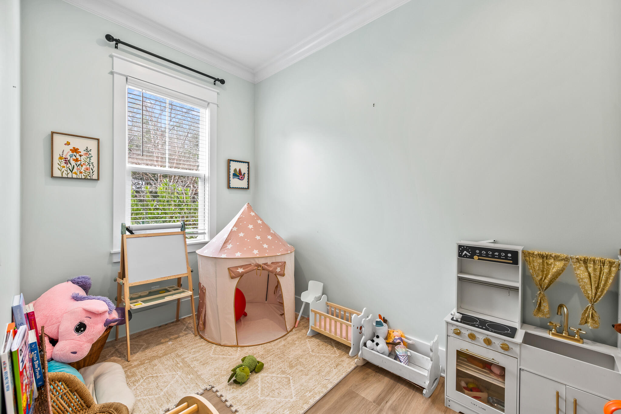 MAGNOLIA BEACH - Residential