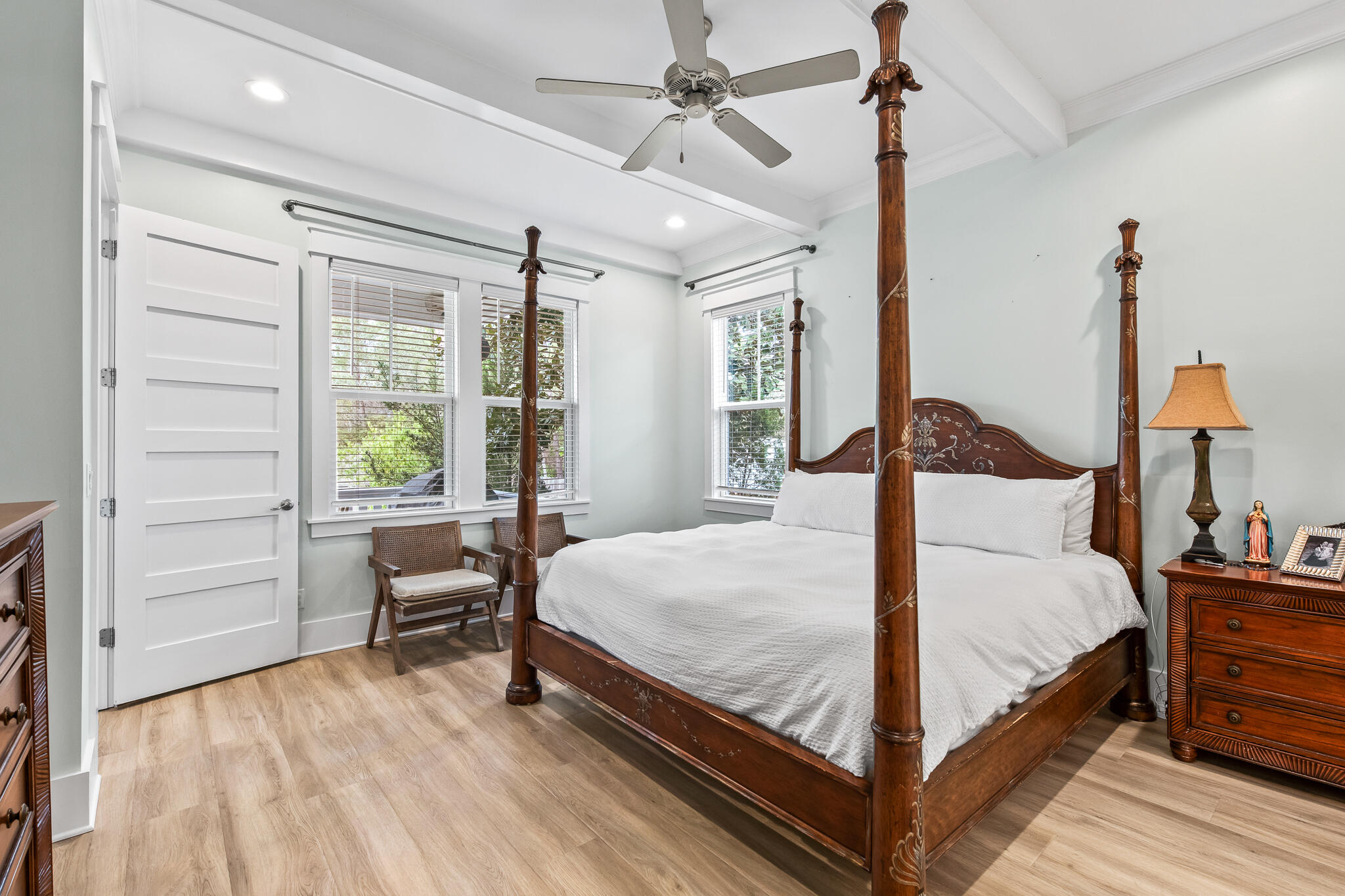 MAGNOLIA BEACH - Residential