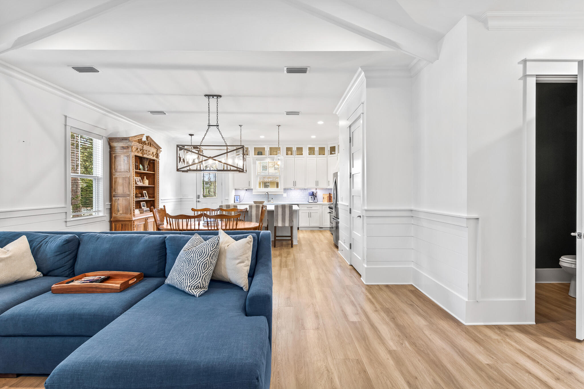 MAGNOLIA BEACH - Residential