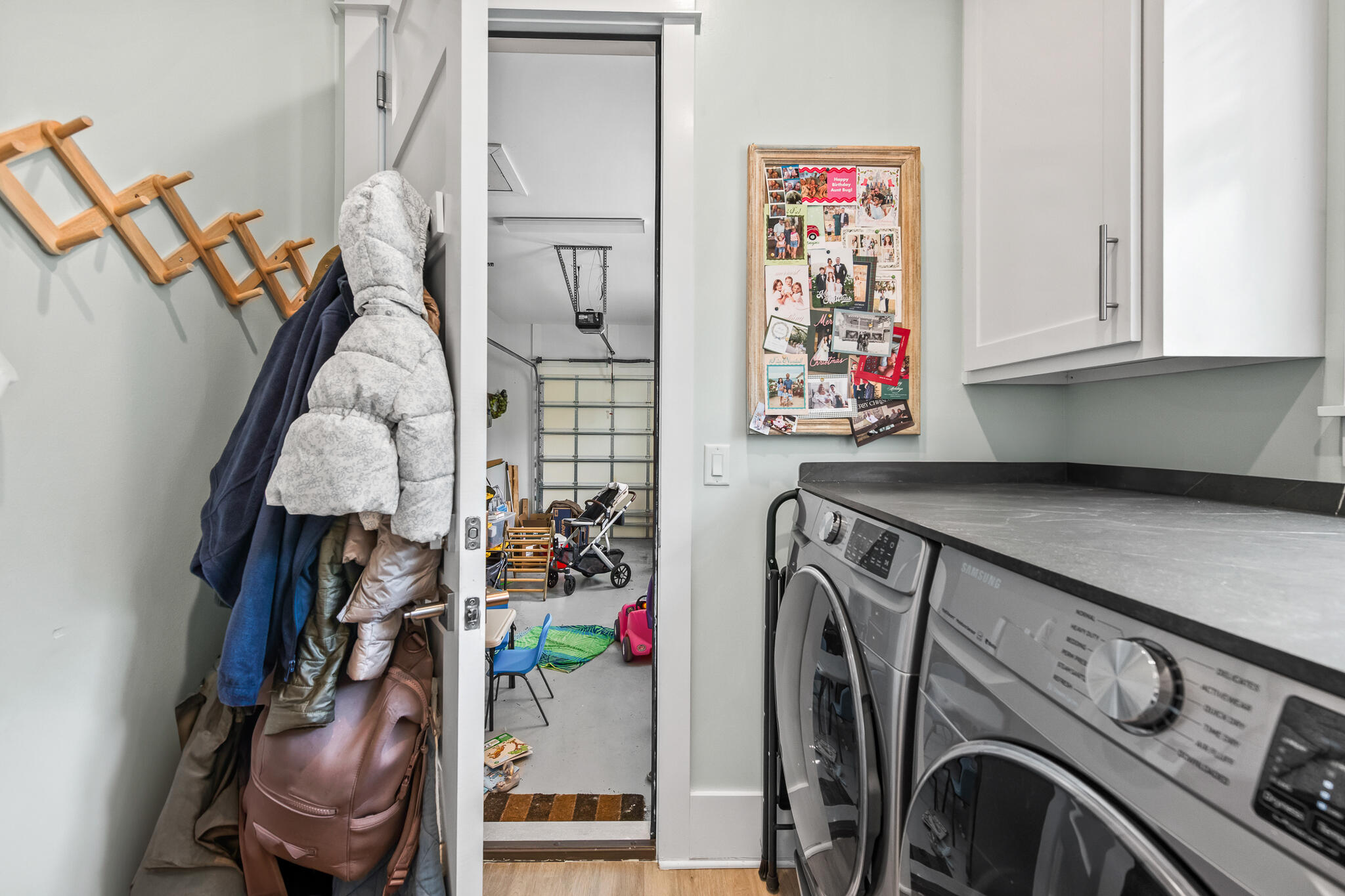 MAGNOLIA BEACH - Residential