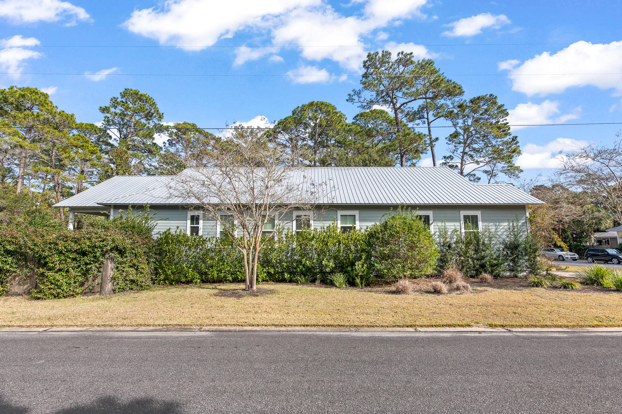 MAGNOLIA BEACH - Residential