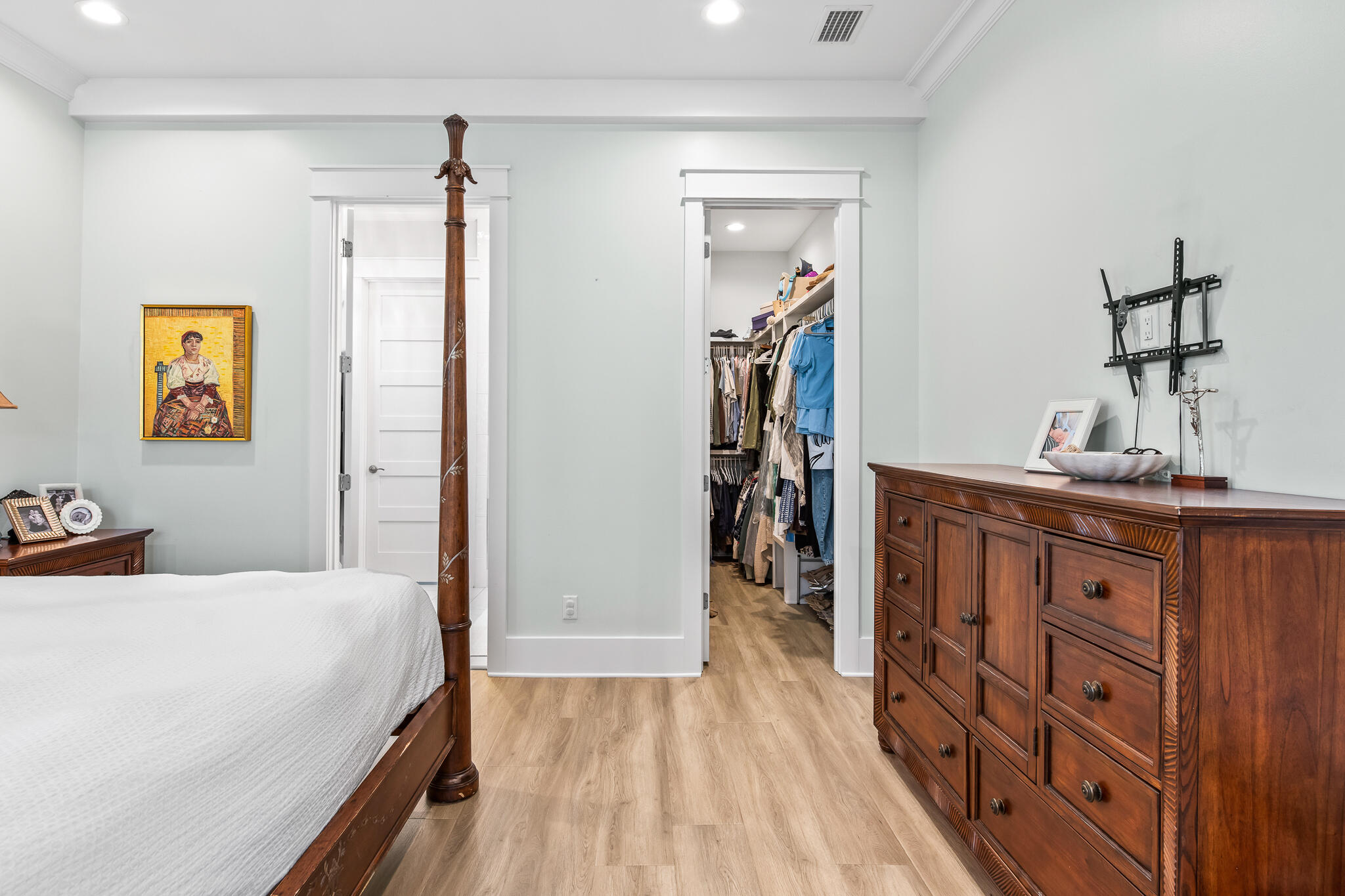 MAGNOLIA BEACH - Residential