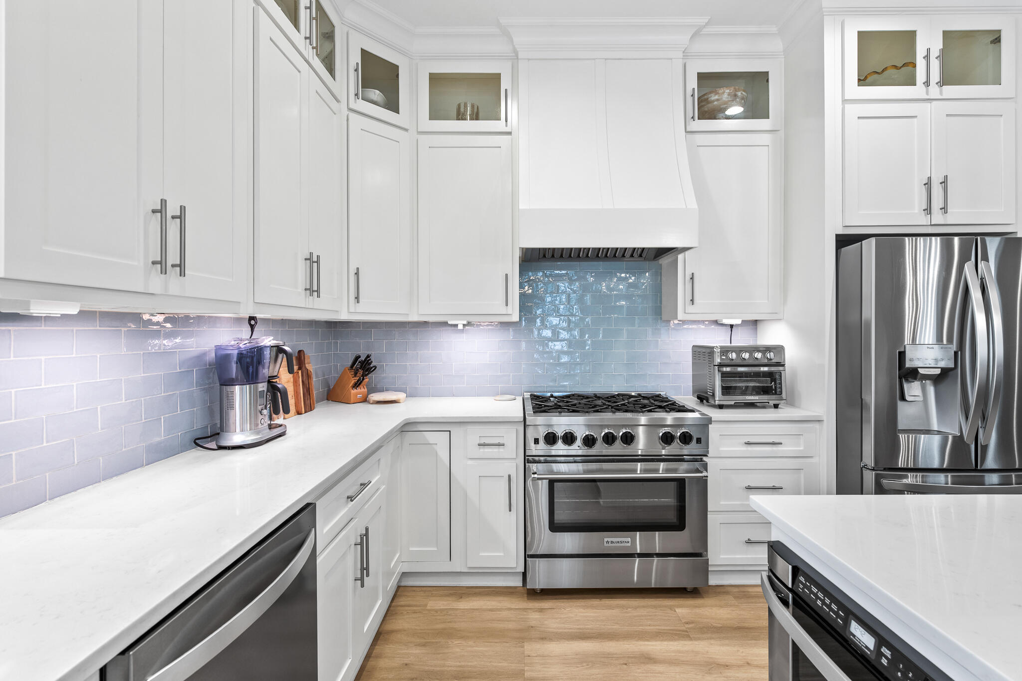 MAGNOLIA BEACH - Residential