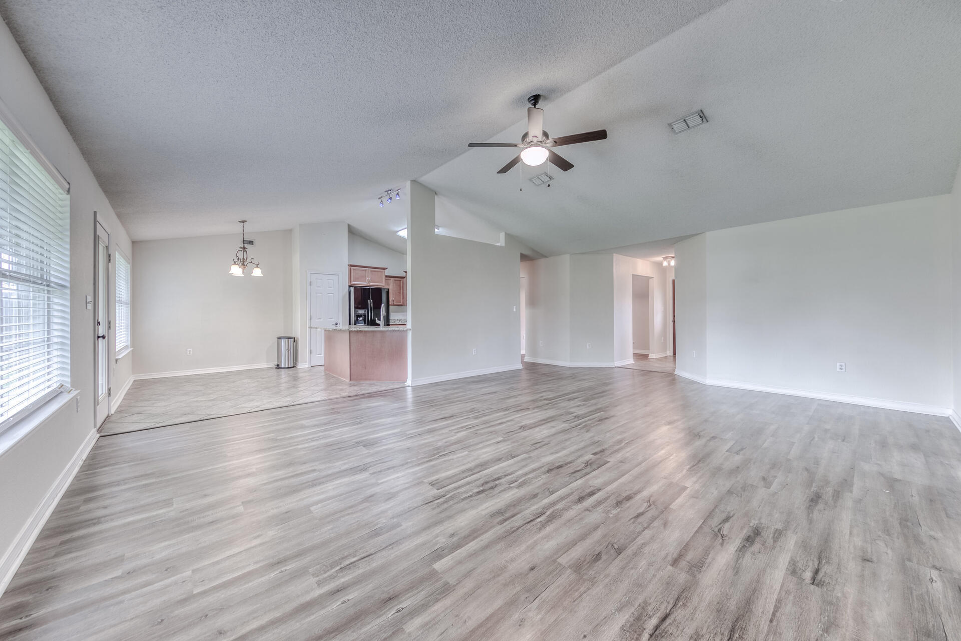 HAMPTON RIDGE ESTATES 1ST ADD - Residential