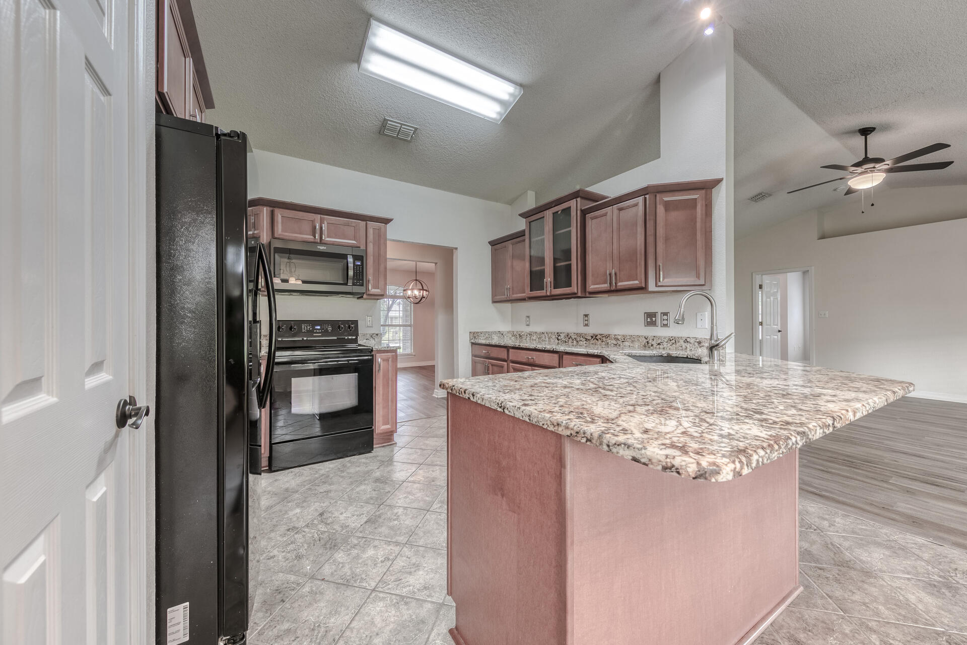 HAMPTON RIDGE ESTATES 1ST ADD - Residential