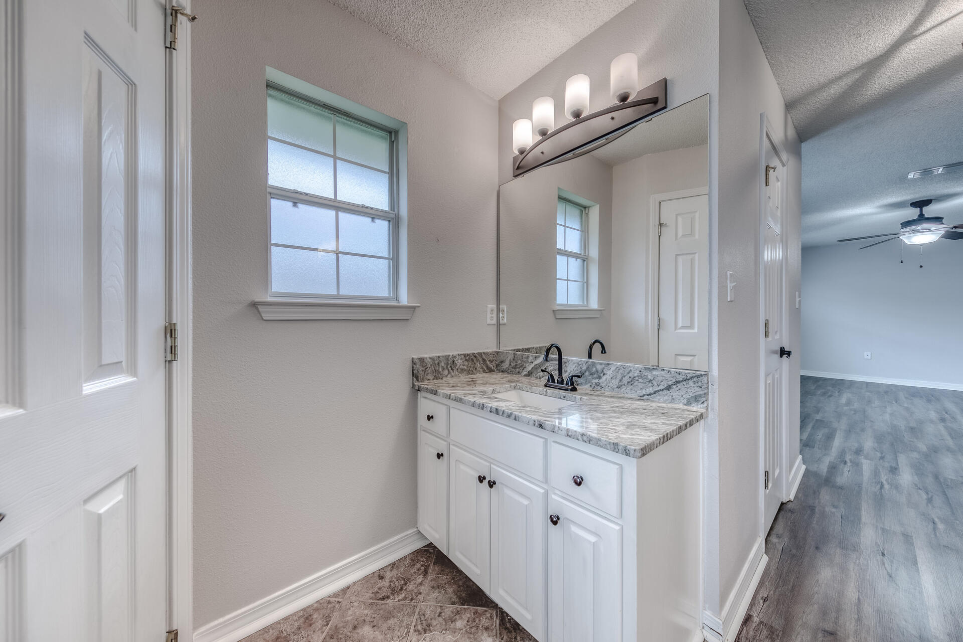 HAMPTON RIDGE ESTATES 1ST ADD - Residential