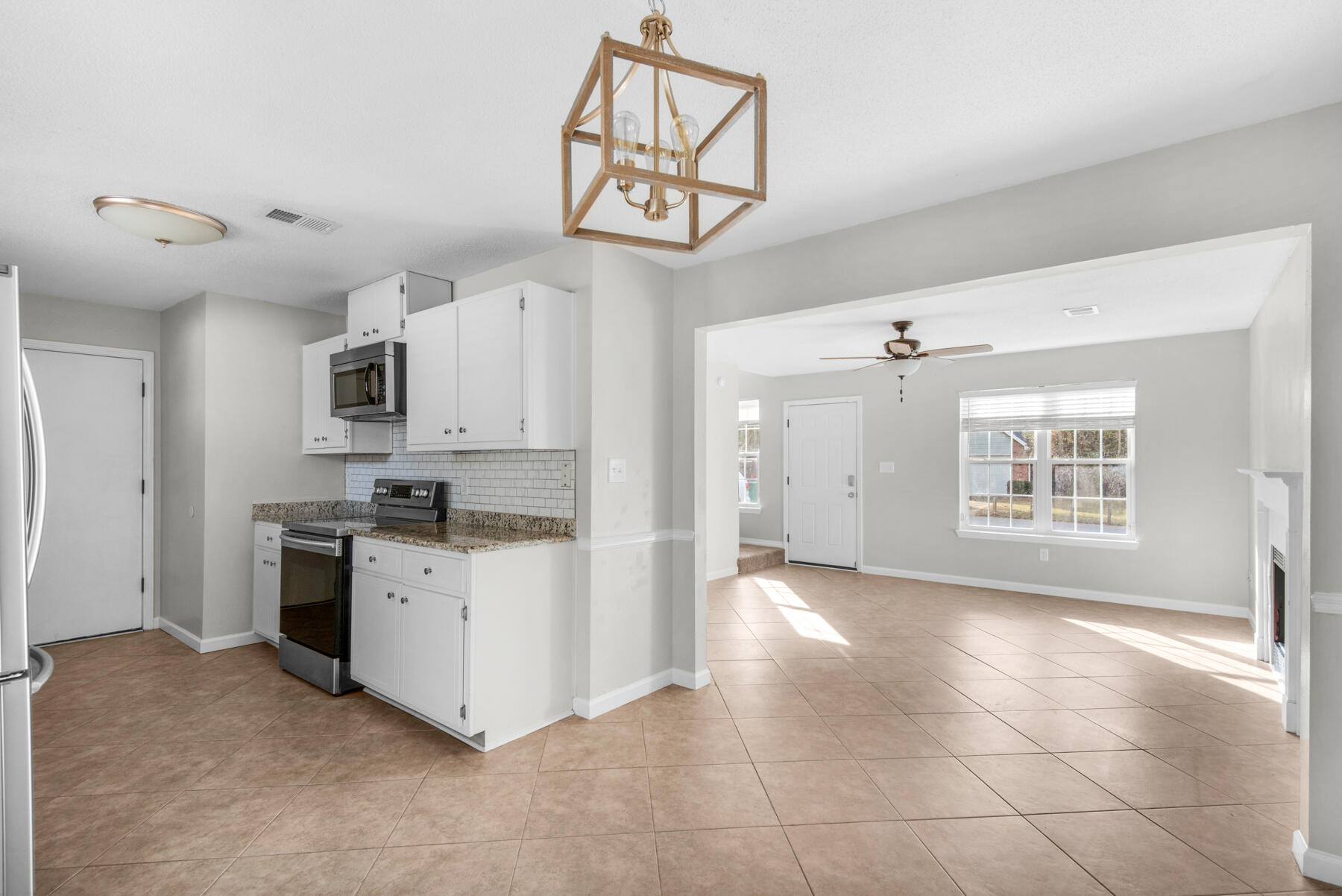 BRITTS MANOR S/D - Residential Lease