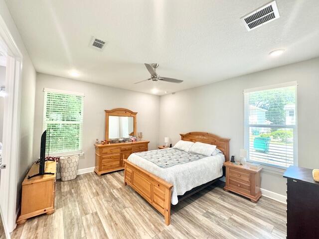 HELMS & ALLEN S/D LOTS 17 & 18 BLK 3 - Residential Lease