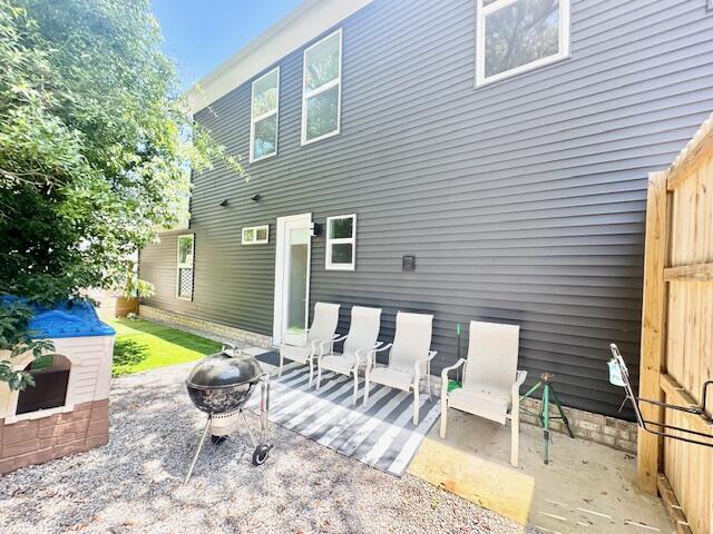 HELMS & ALLEN S/D LOTS 17 & 18 BLK 3 - Residential Lease