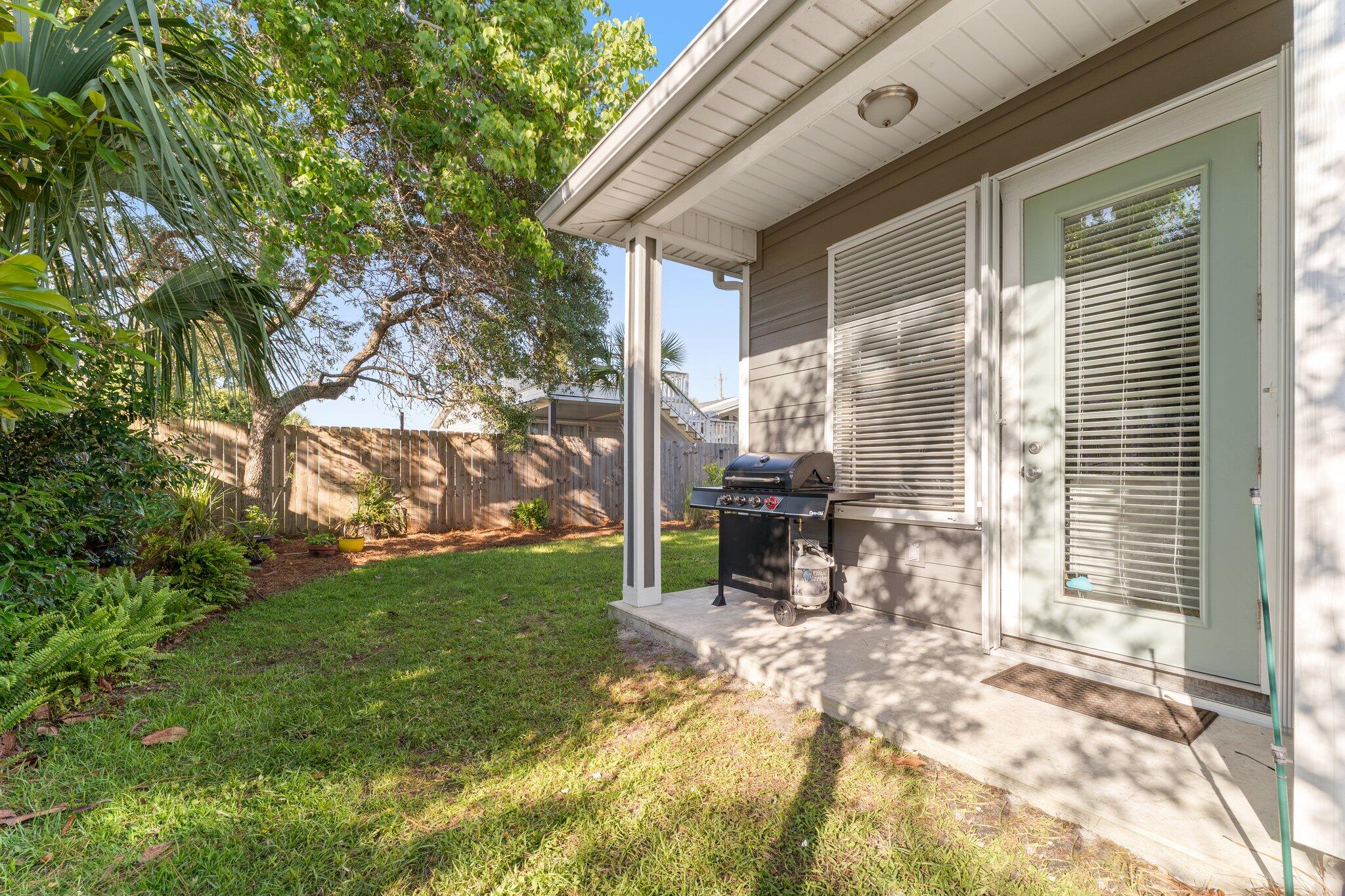 LAGUNA BEACH 8TH ADDN - Residential