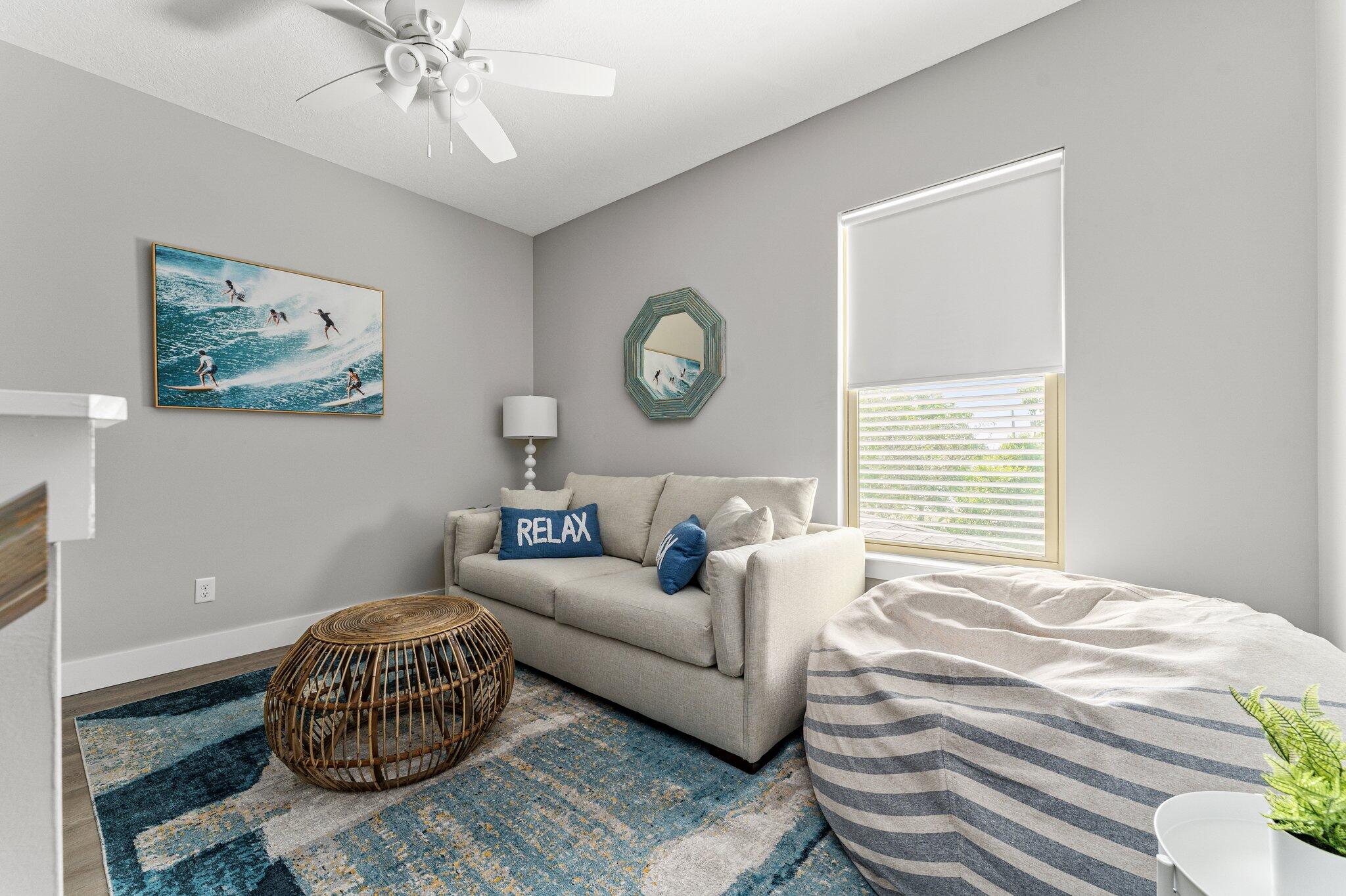 LAGUNA BEACH 8TH ADDN - Residential