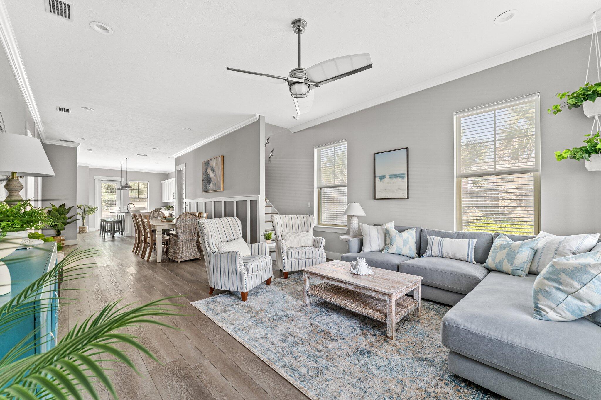 LAGUNA BEACH 8TH ADDN - Residential