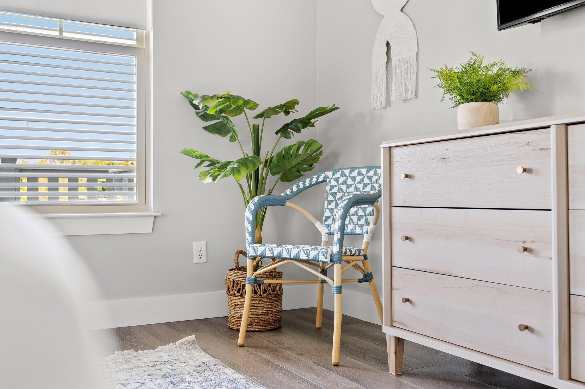 LAGUNA BEACH 8TH ADDN - Residential