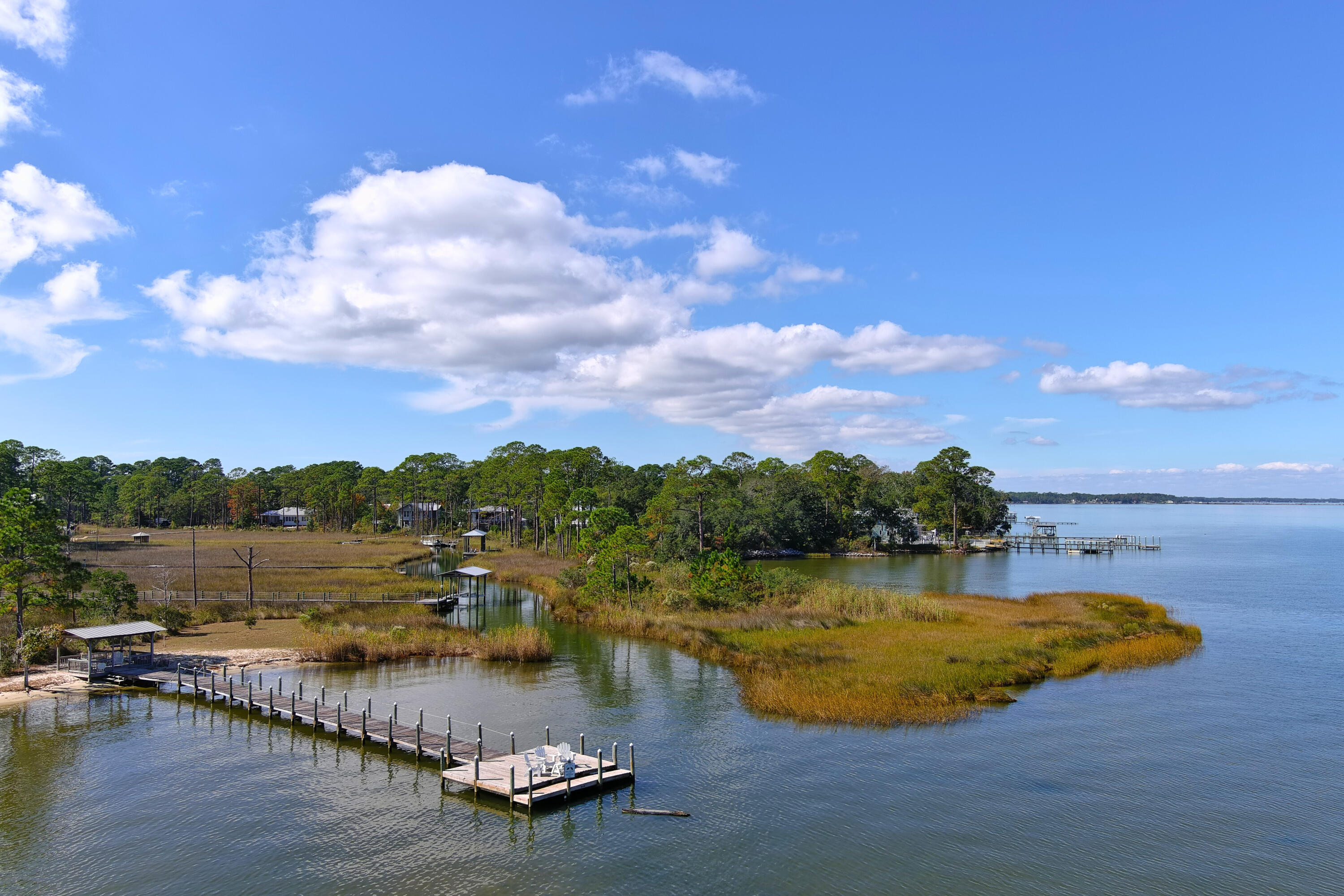 GRAYTON BAYOU - Land