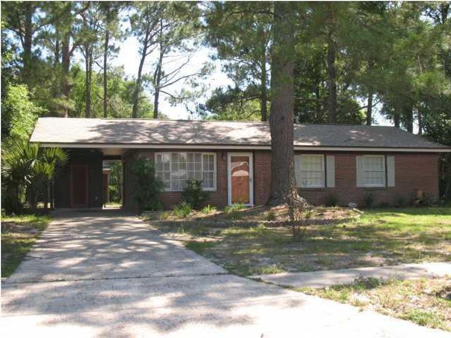 House had been renovated and was in great condition. It also had an outside really nice workshop/shed. Being entered for comp purposes as this was a FSBO.