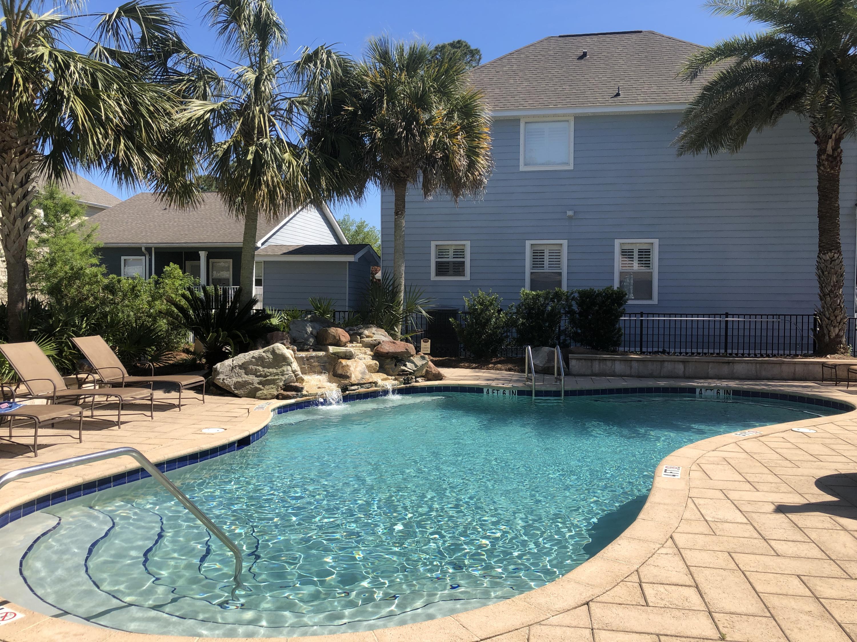 SANTA ROSA GOLF VILLAS - Residential