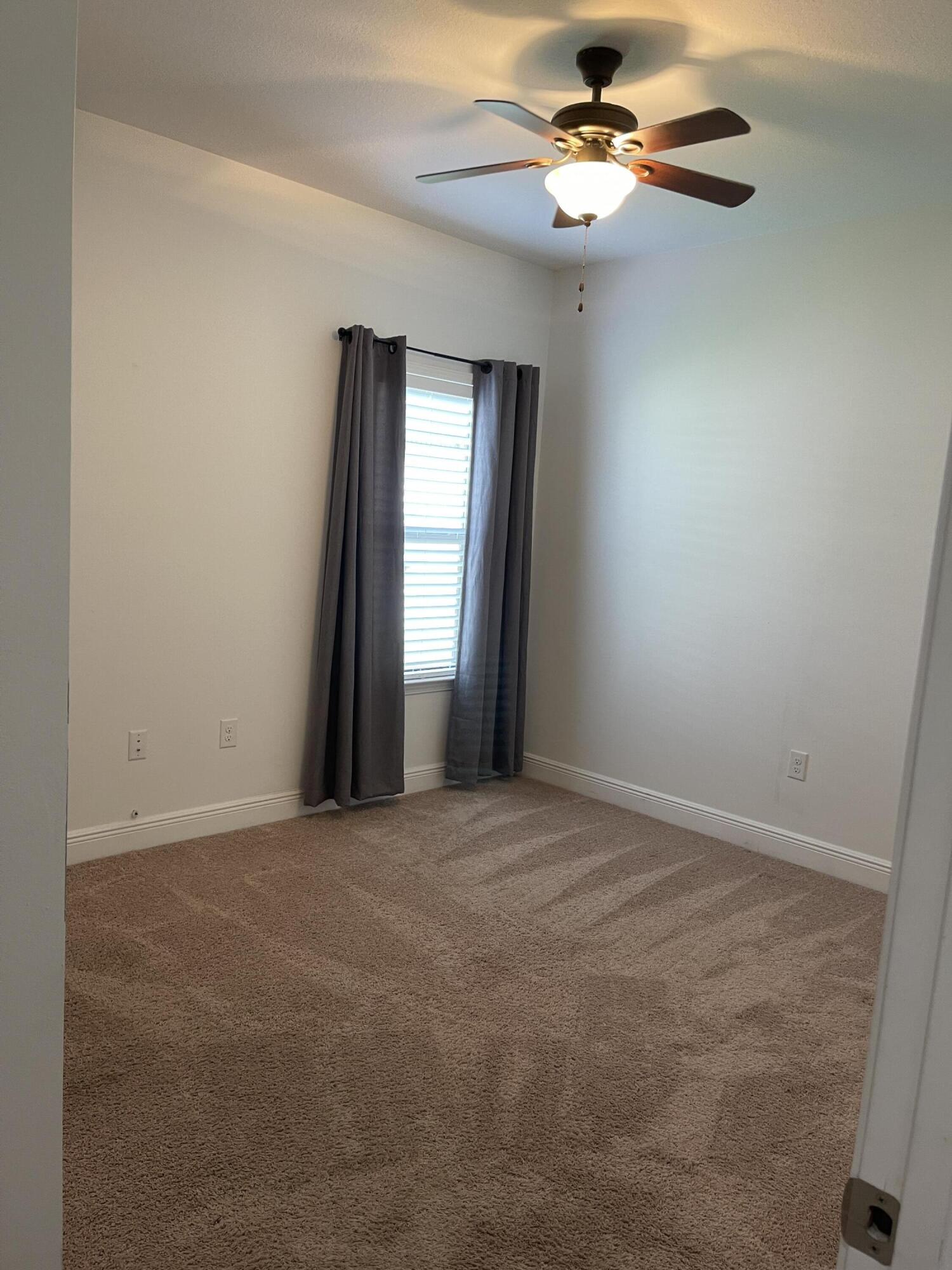 DRIFTWOOD ESTATES - Residential Lease