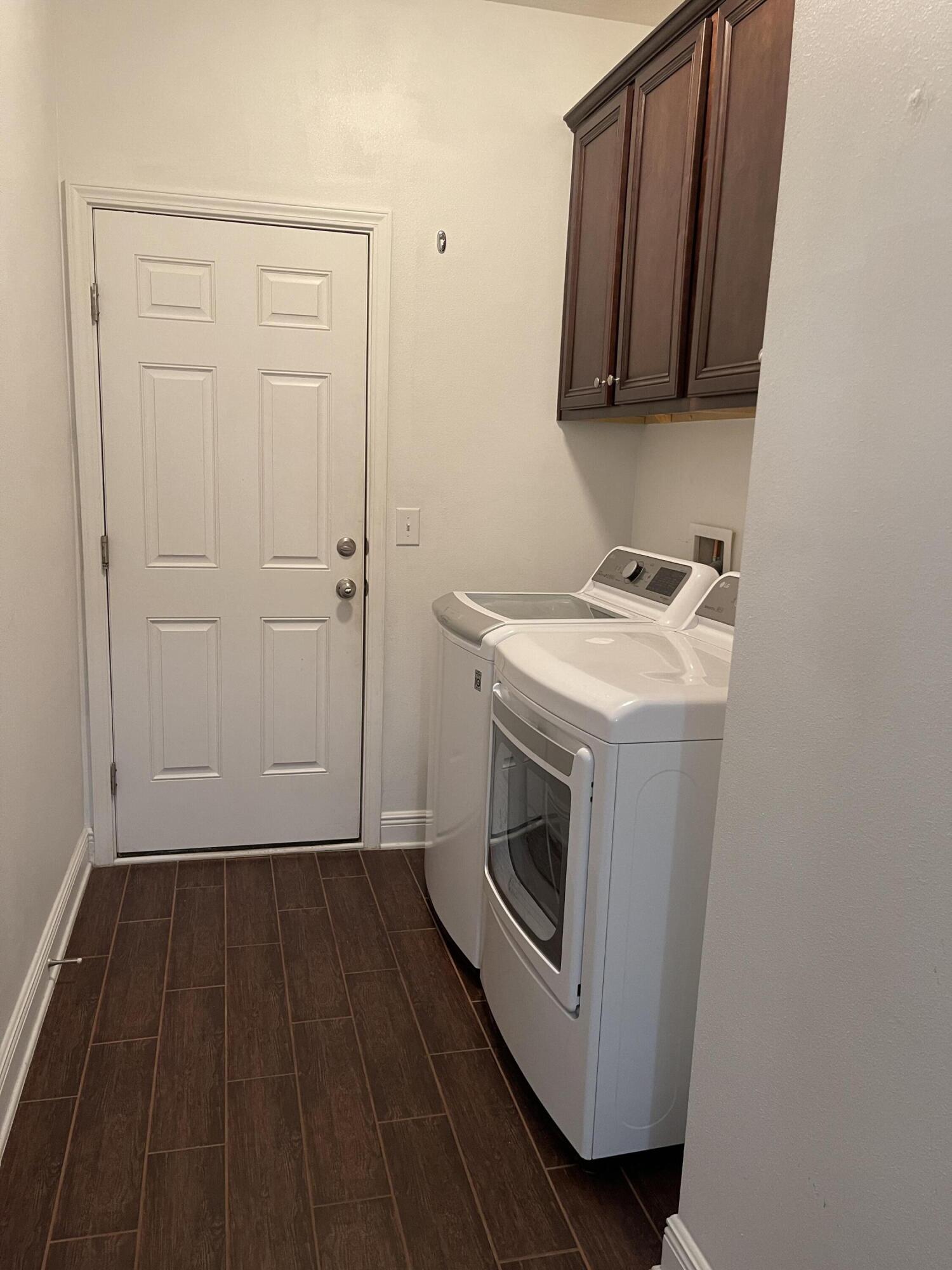 DRIFTWOOD ESTATES - Residential Lease