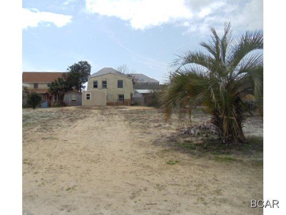 This is a nice large 50x125 lot only 2 blocks to beach Access. This is a great building lot with possible Gulf Views. Building set backs are 20ft from the front 5 ft from each side 10 ft from the back. Height restrictions 45 feet high.