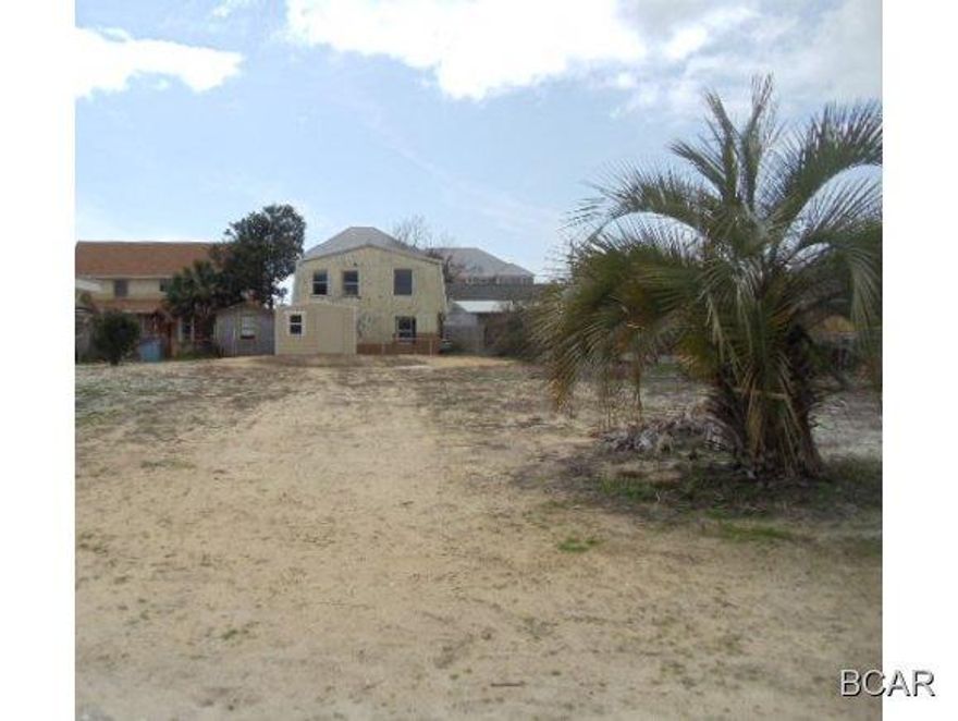 This is a nice large 50x125 lot only 2 blocks to beach Access. This is a great building lot with possible Gulf Views. Building set backs are 20ft from the front 5 ft from each side 10 ft from the back. Height restrictions 45 feet high.