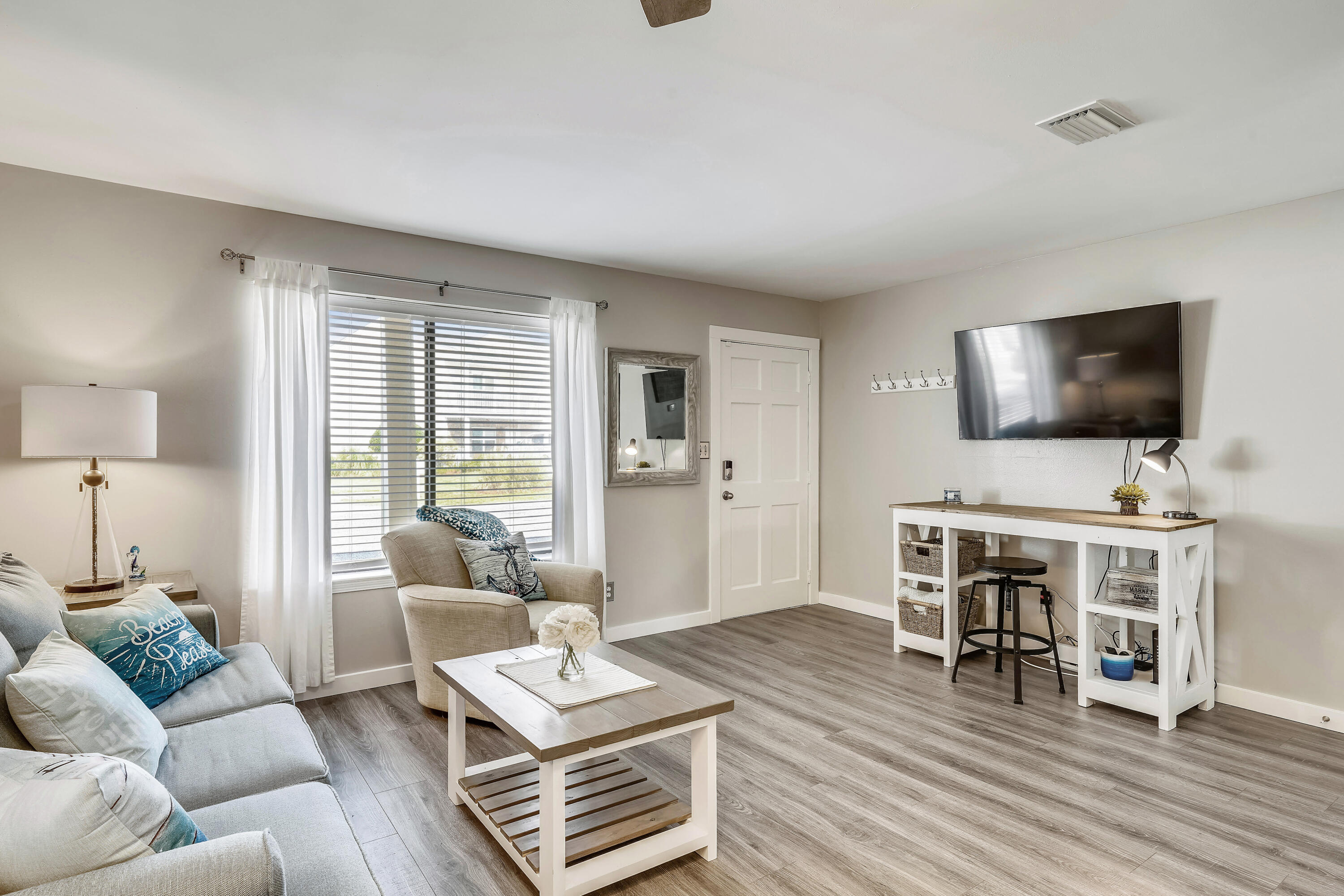 SANDPRINTS CONDO - Residential