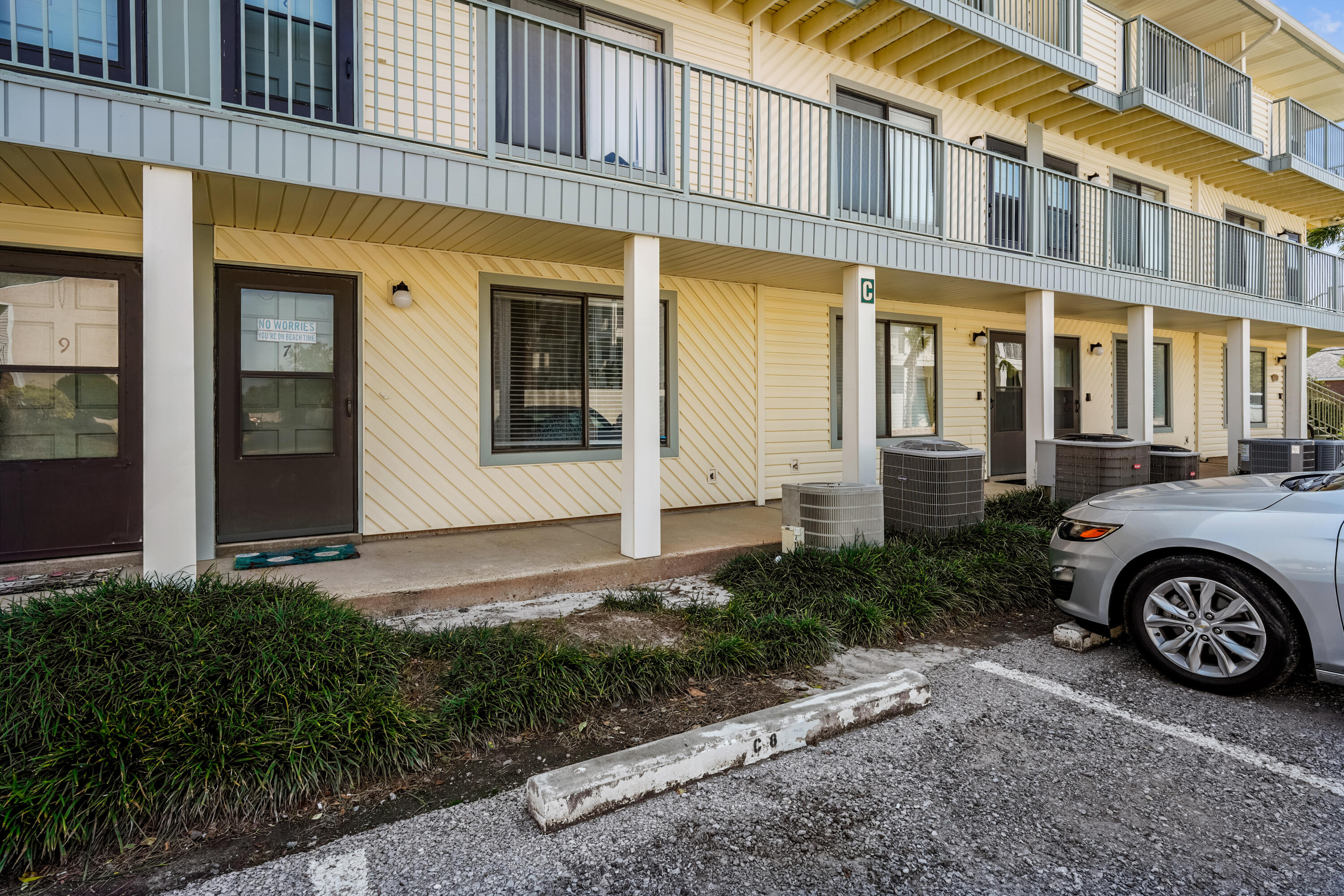 SANDPRINTS CONDO - Residential