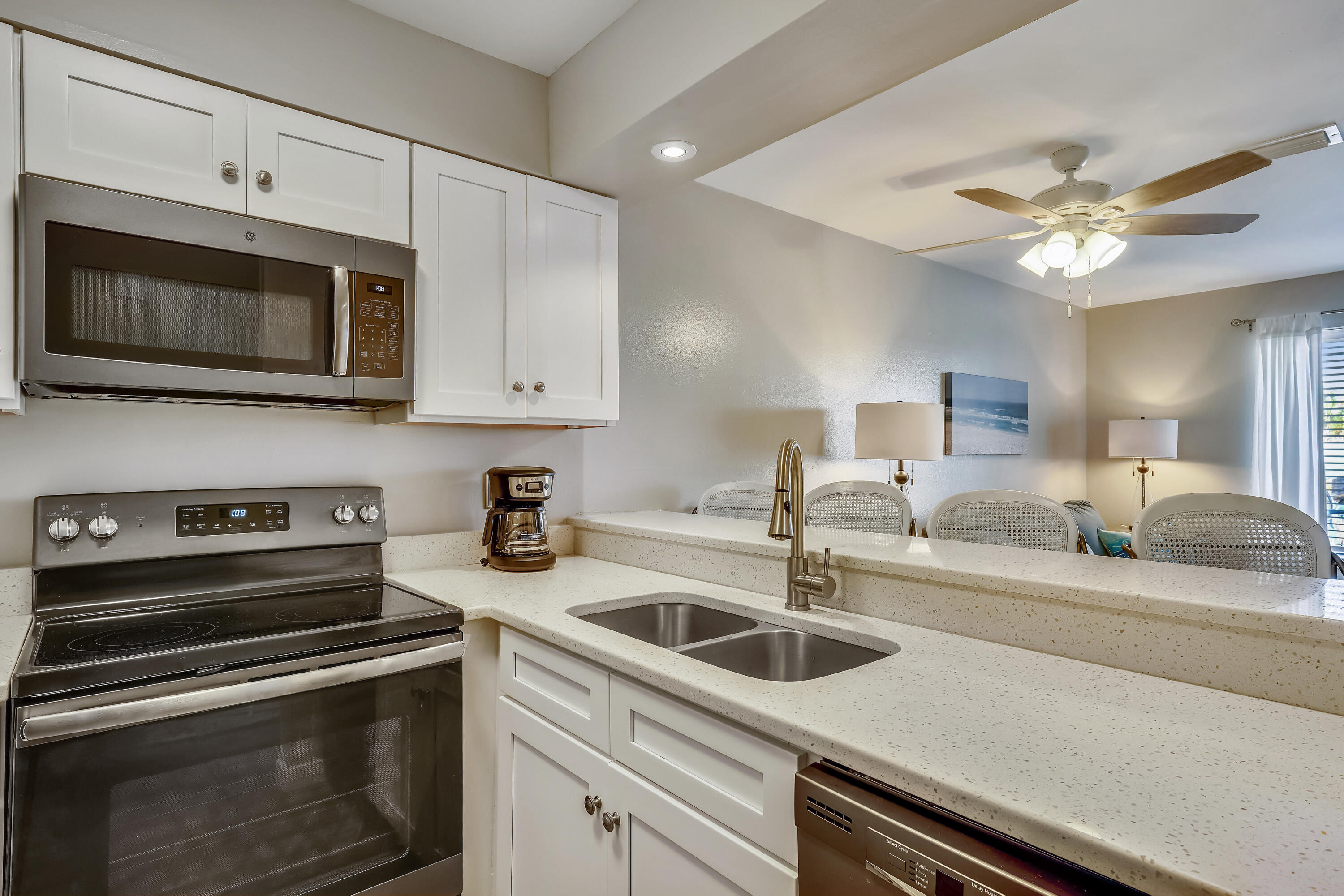 SANDPRINTS CONDO - Residential