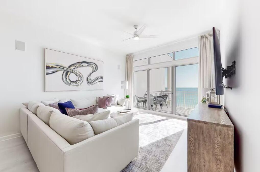 STERLING SHORES - Residential