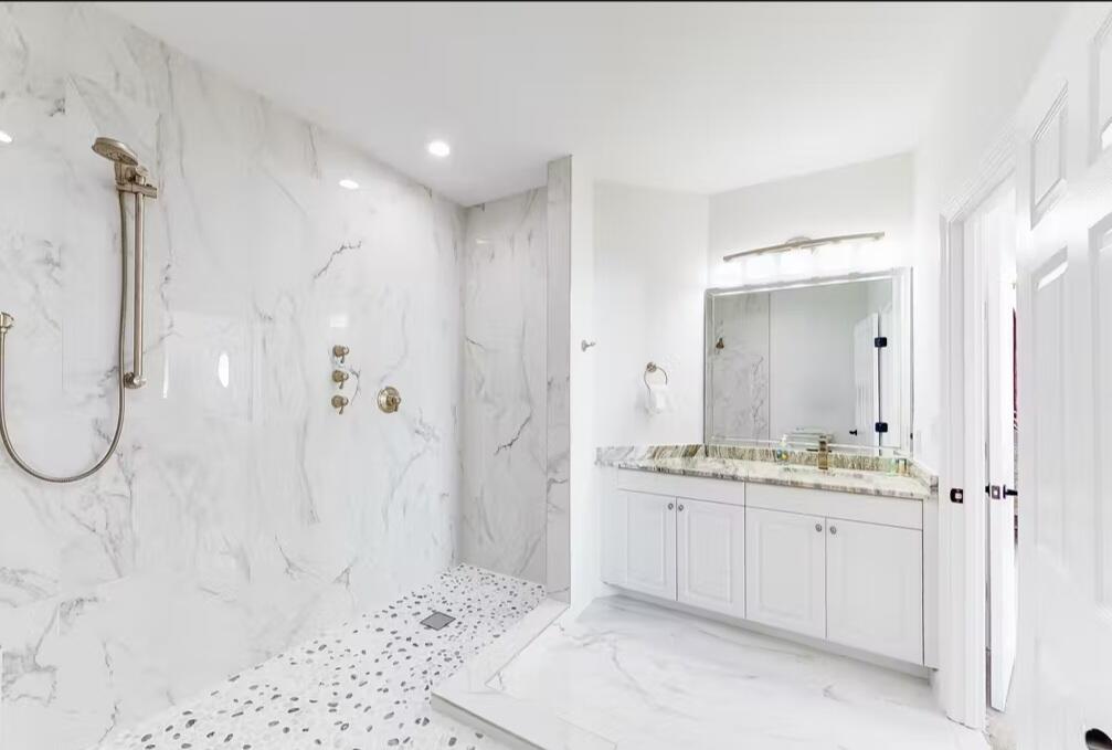 STERLING SHORES - Residential