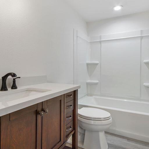 LONG POINT PARK 5TH ADDN - Residential