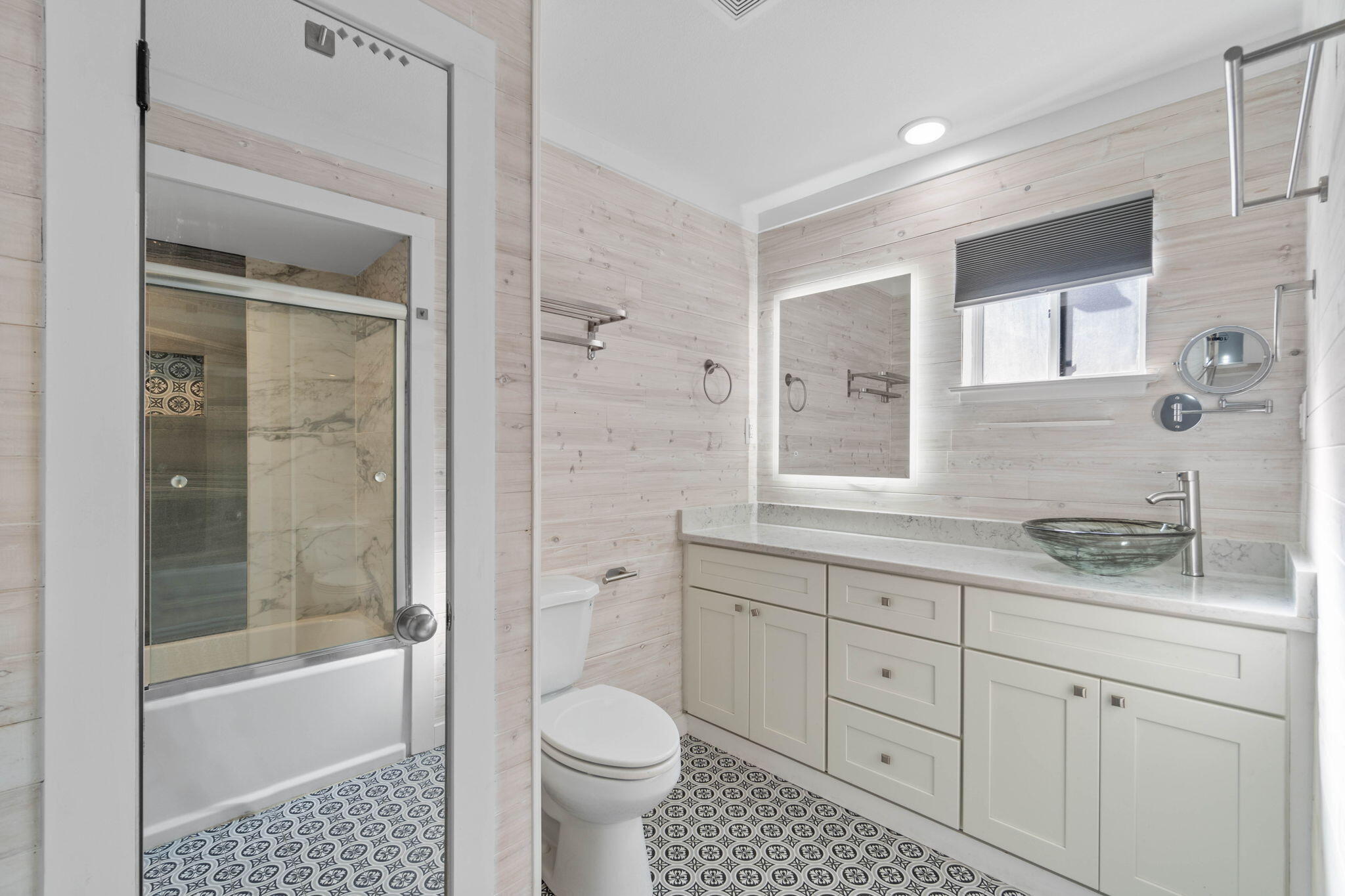 SOUTHWIND 1ST - Residential