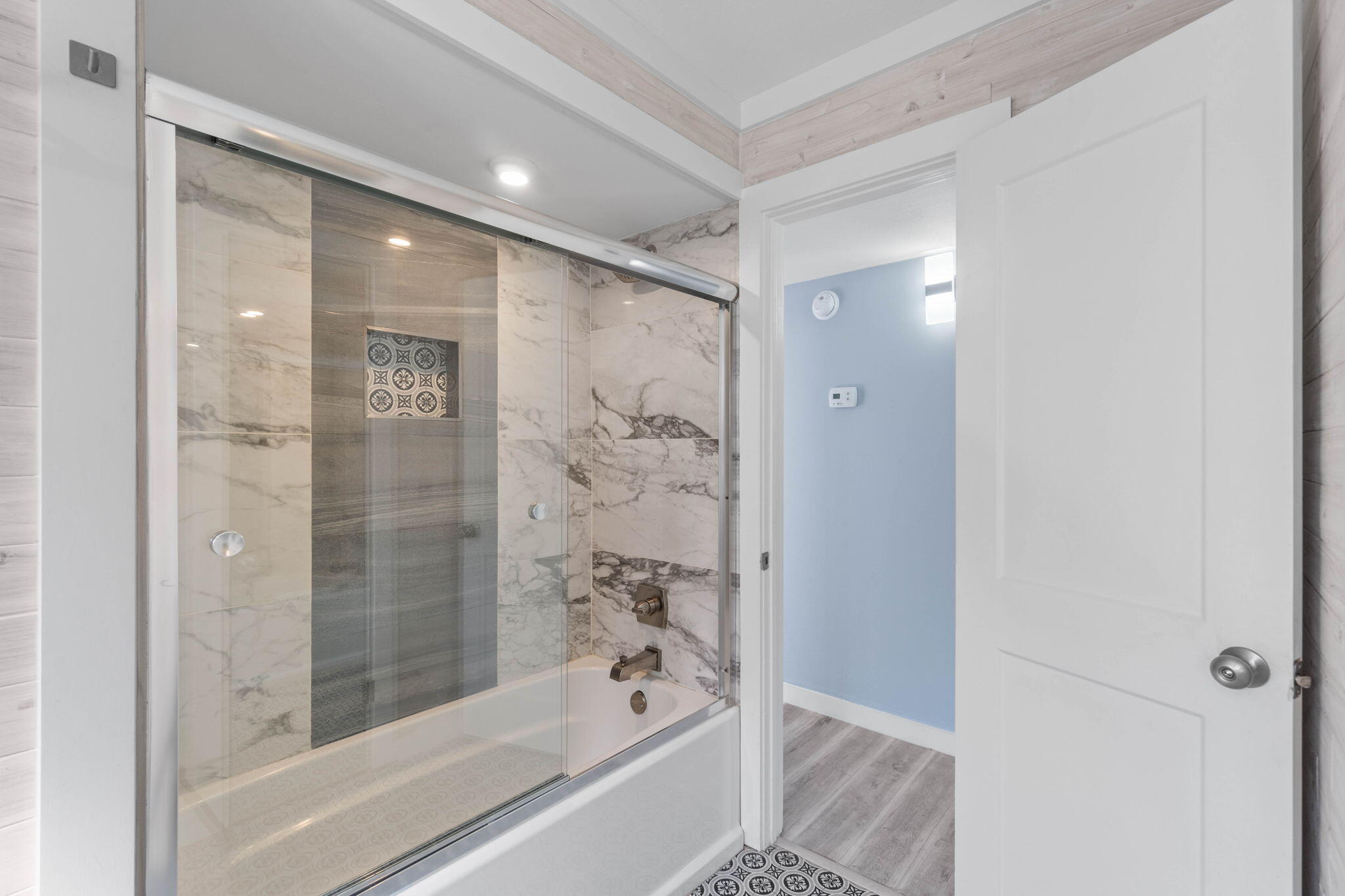 SOUTHWIND 1ST - Residential