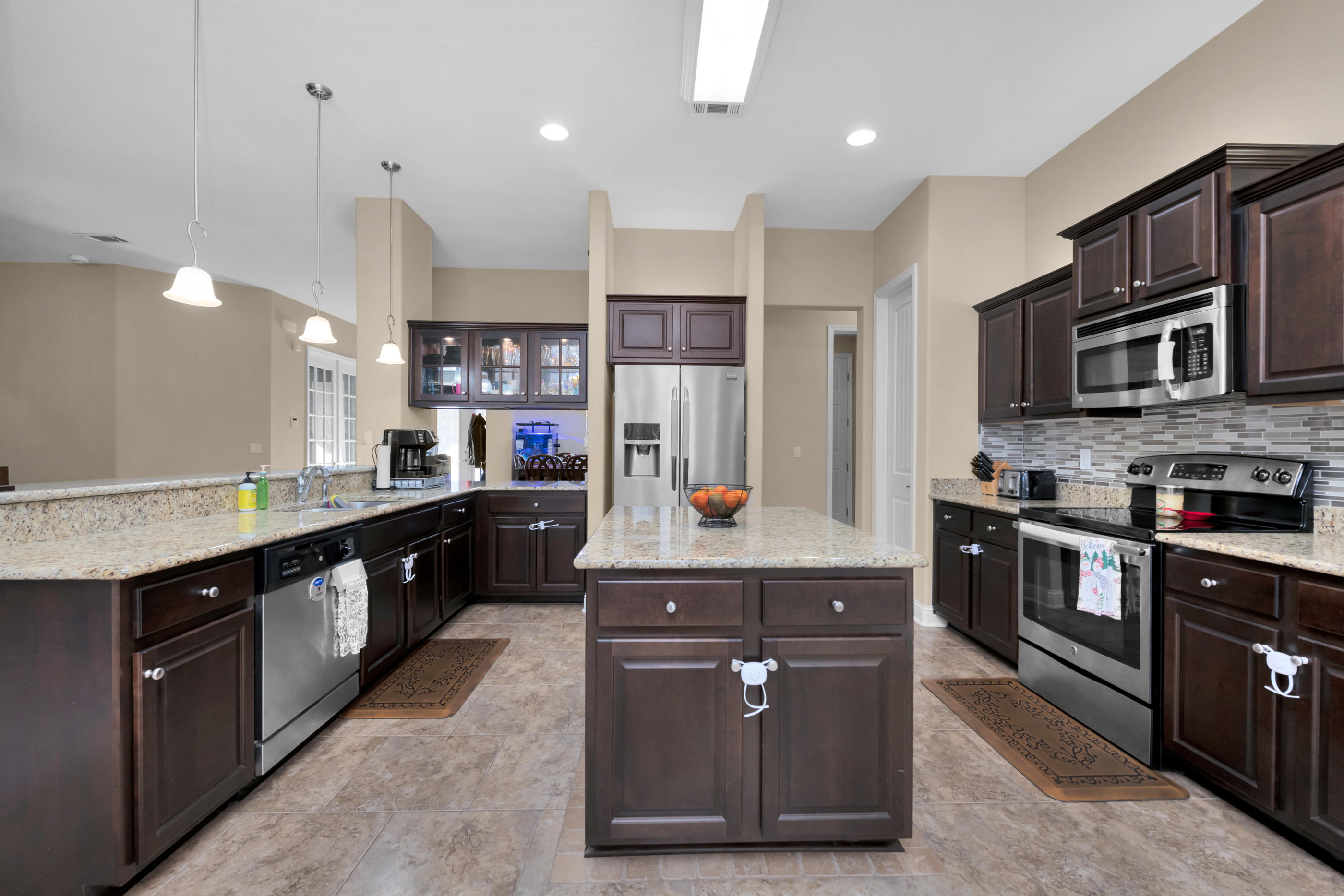 WINDMEADOWS - Residential