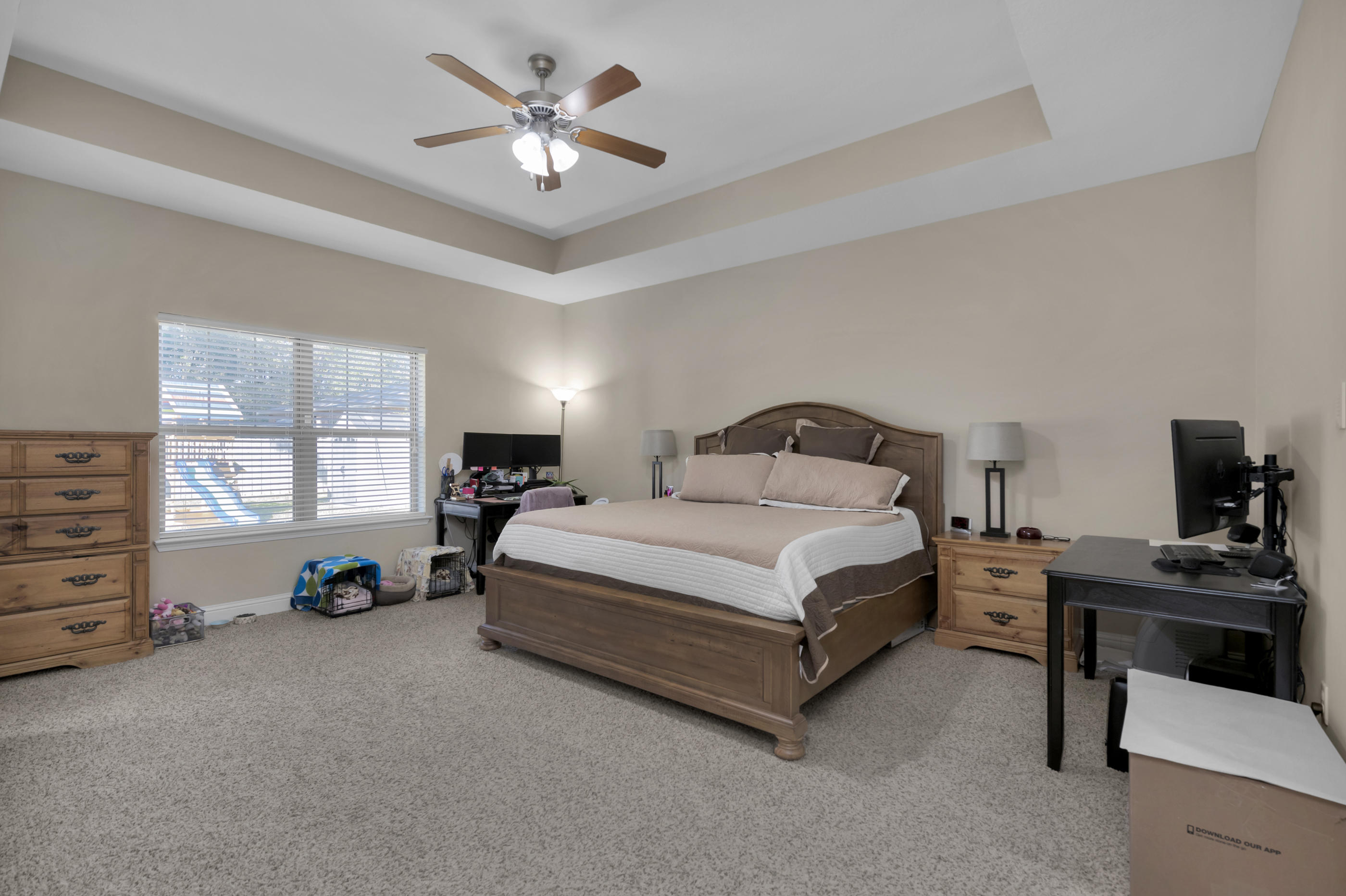 WINDMEADOWS - Residential