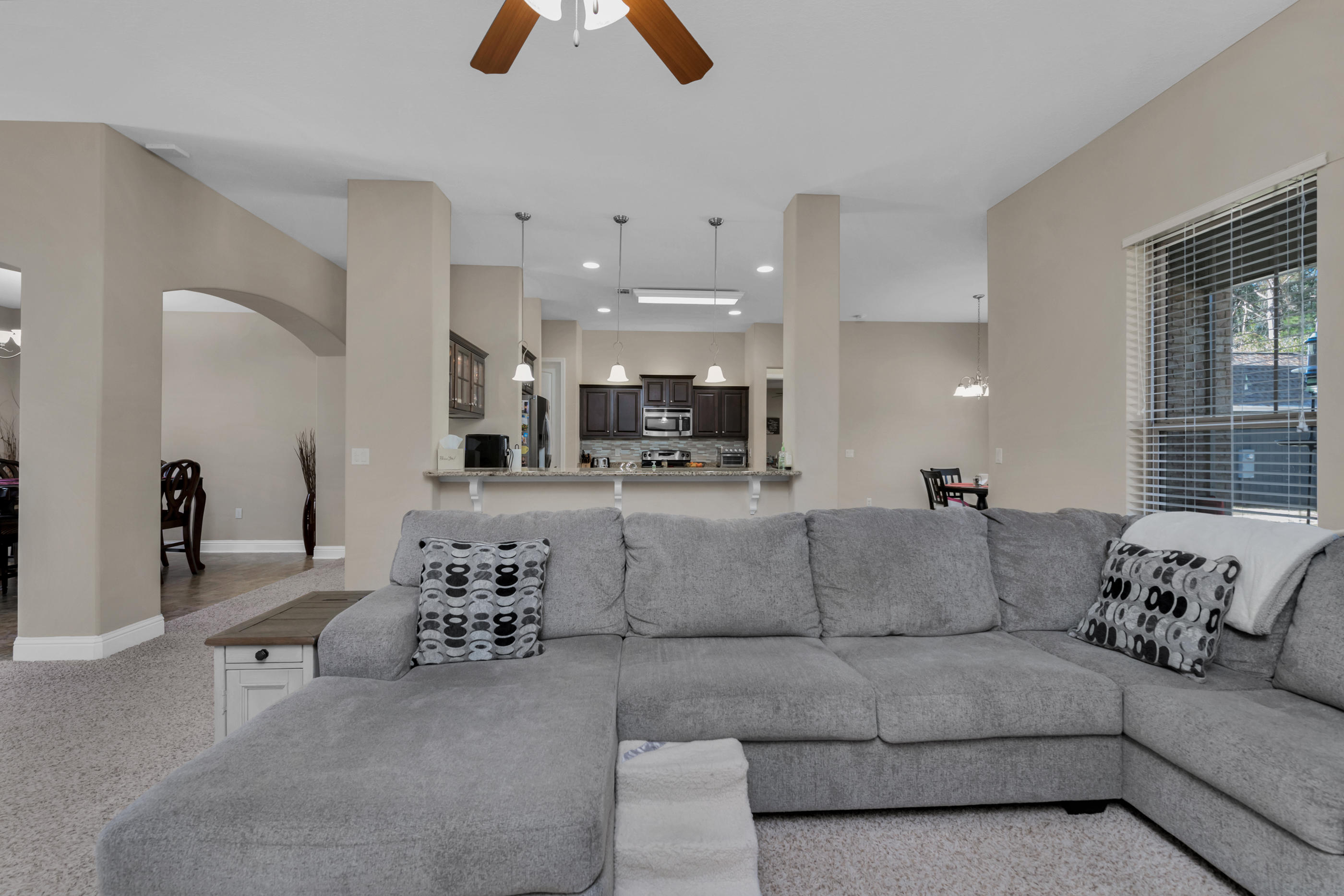 WINDMEADOWS - Residential