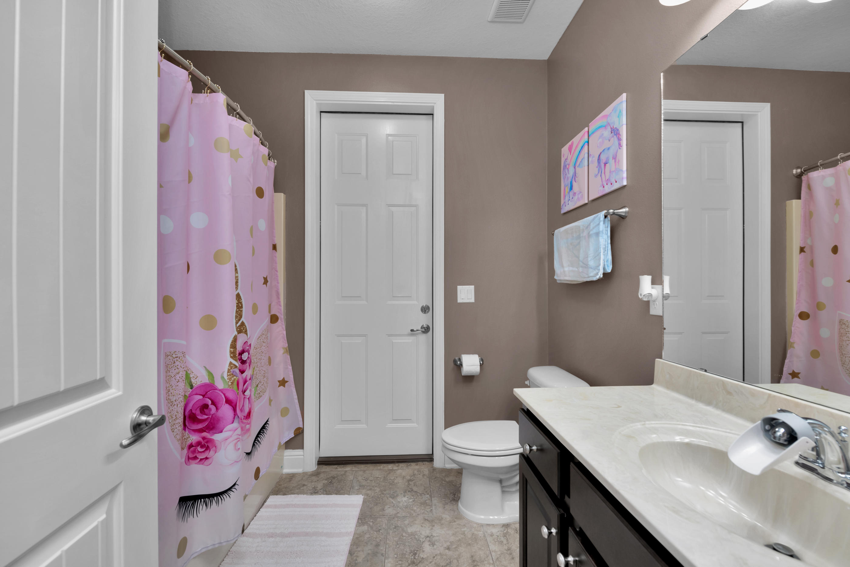 WINDMEADOWS - Residential