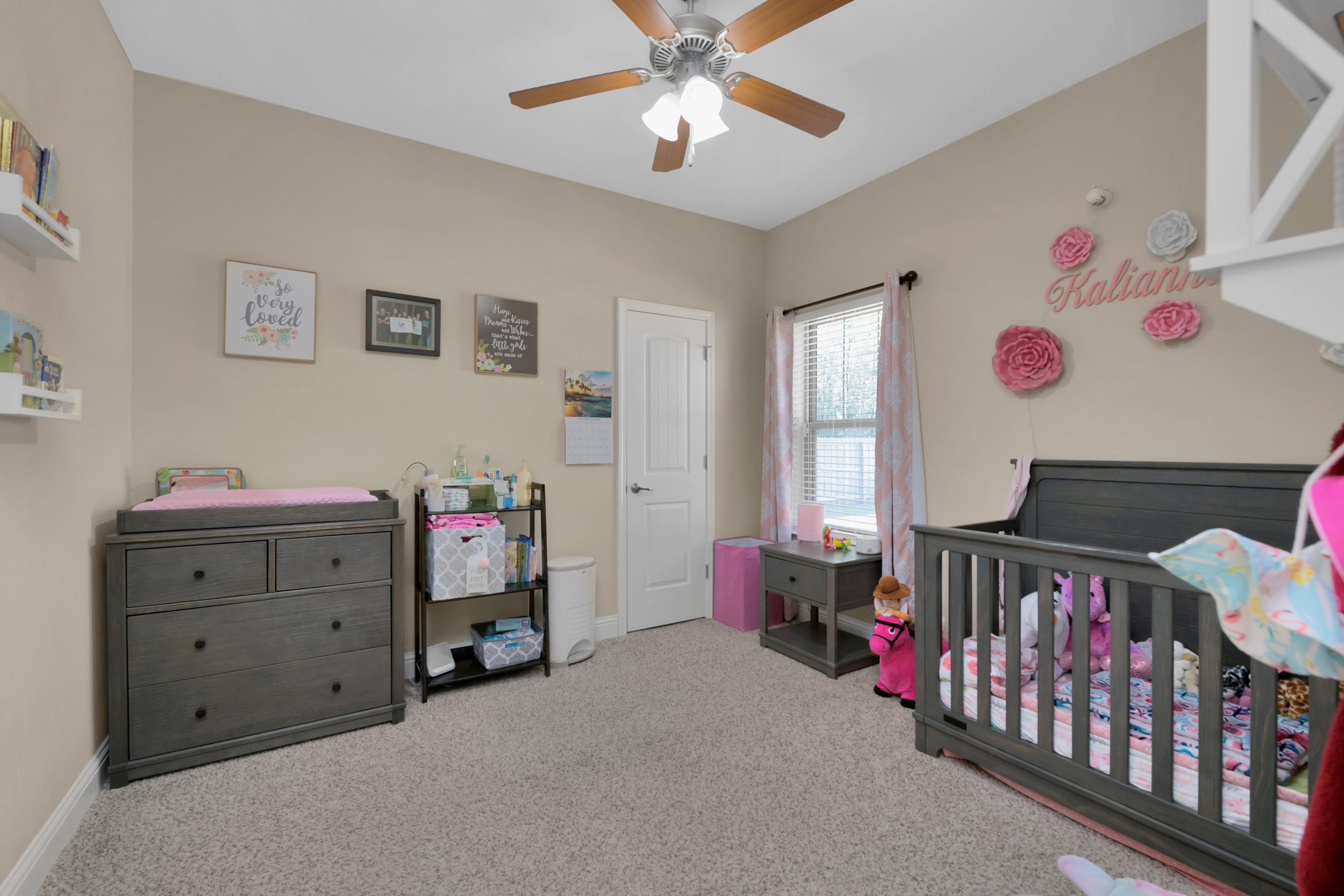 WINDMEADOWS - Residential