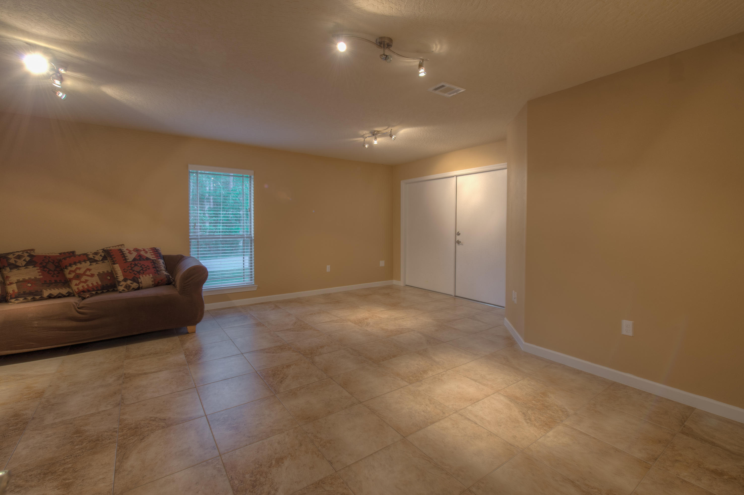 KAITLYNS PRESERVE - Residential