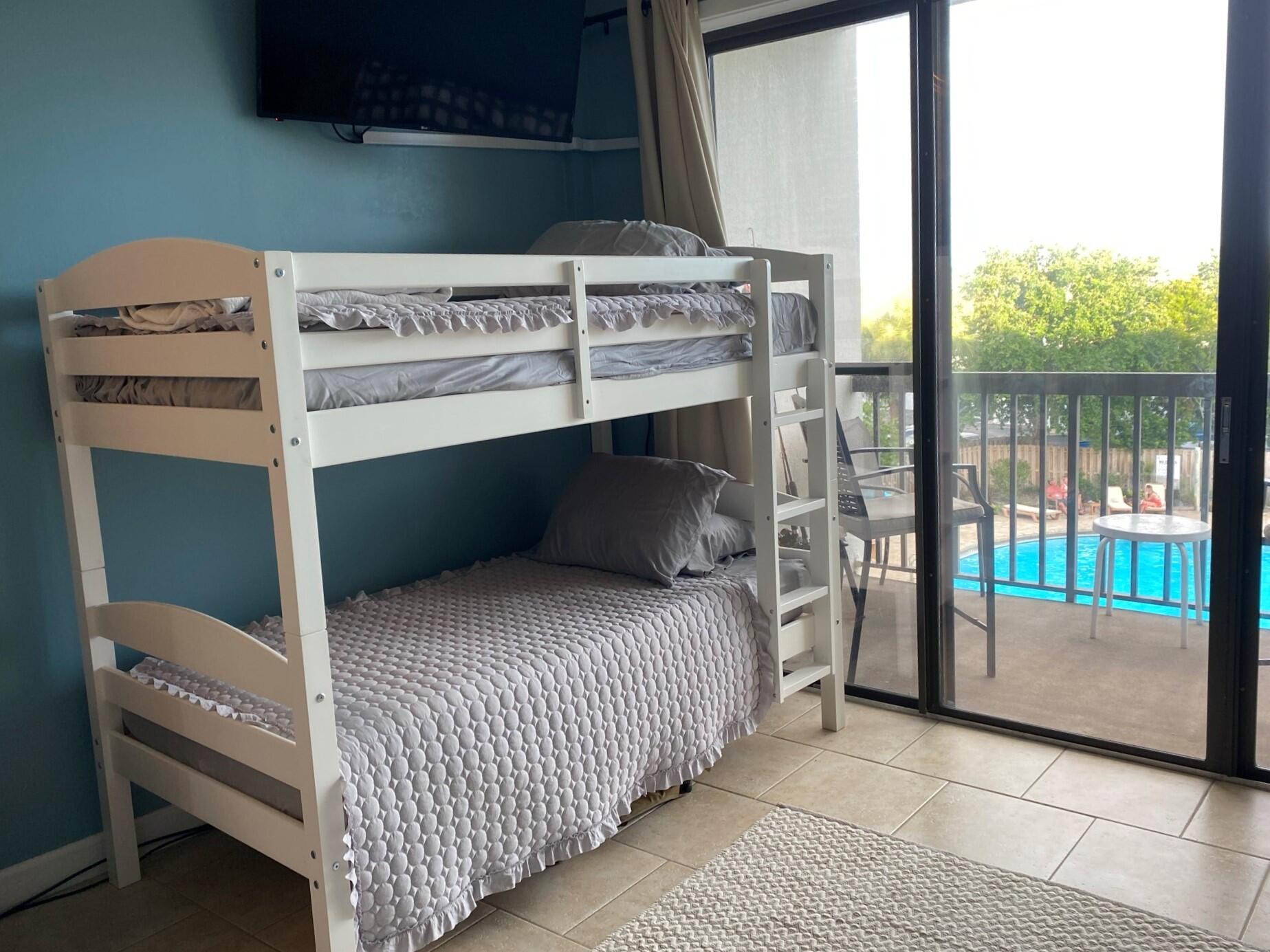 PIRATES BAY PH 1 - Residential