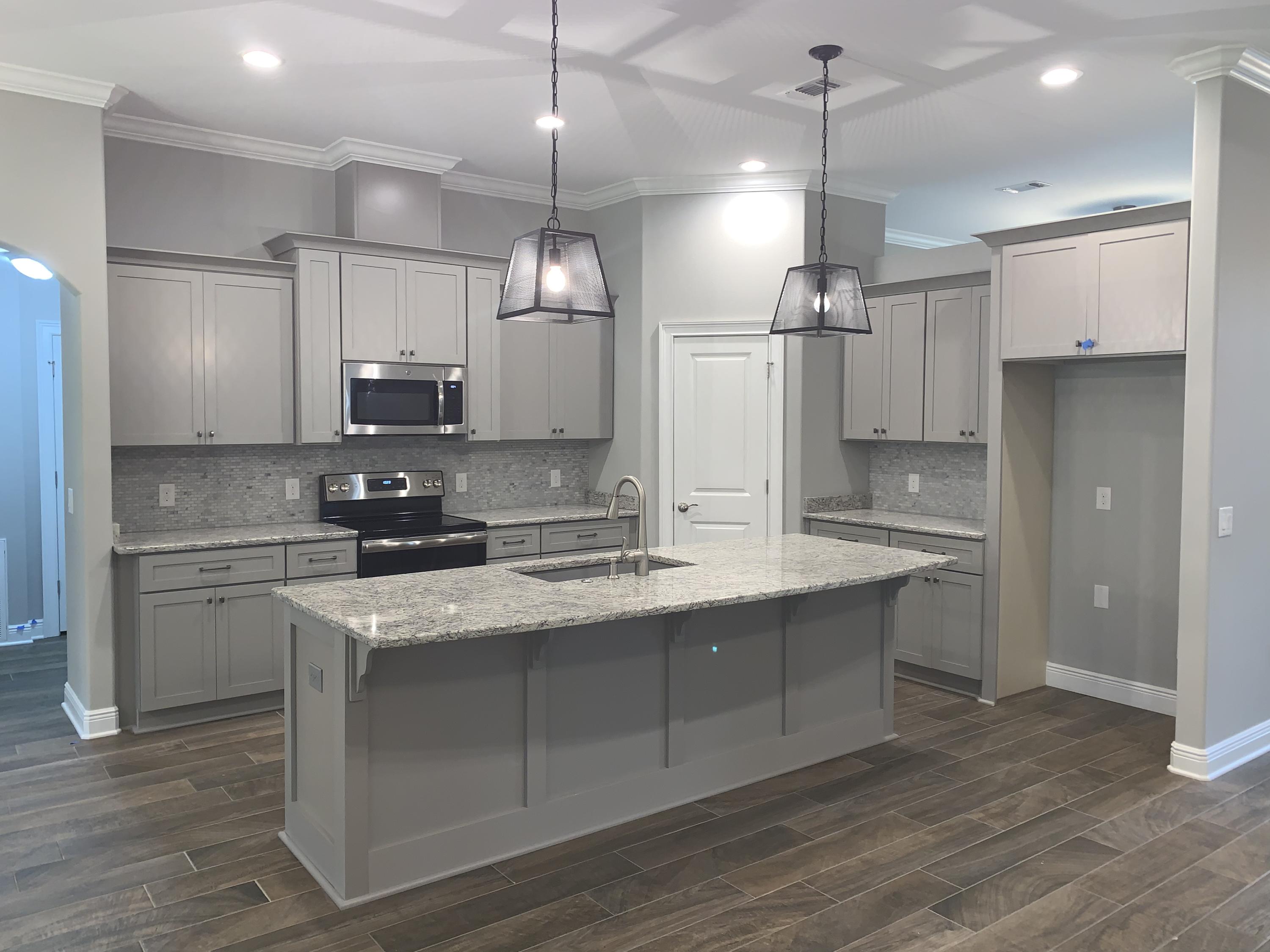 HOLLEY BY THE SEA - Residential