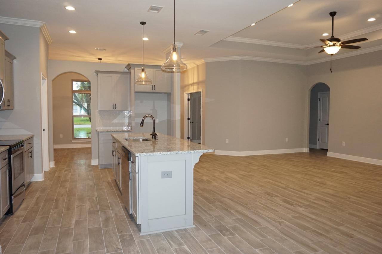 HOLLEY BY THE SEA - Residential