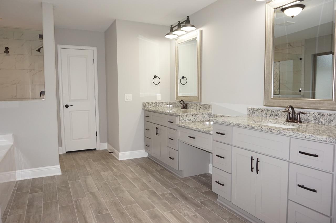 HOLLEY BY THE SEA - Residential