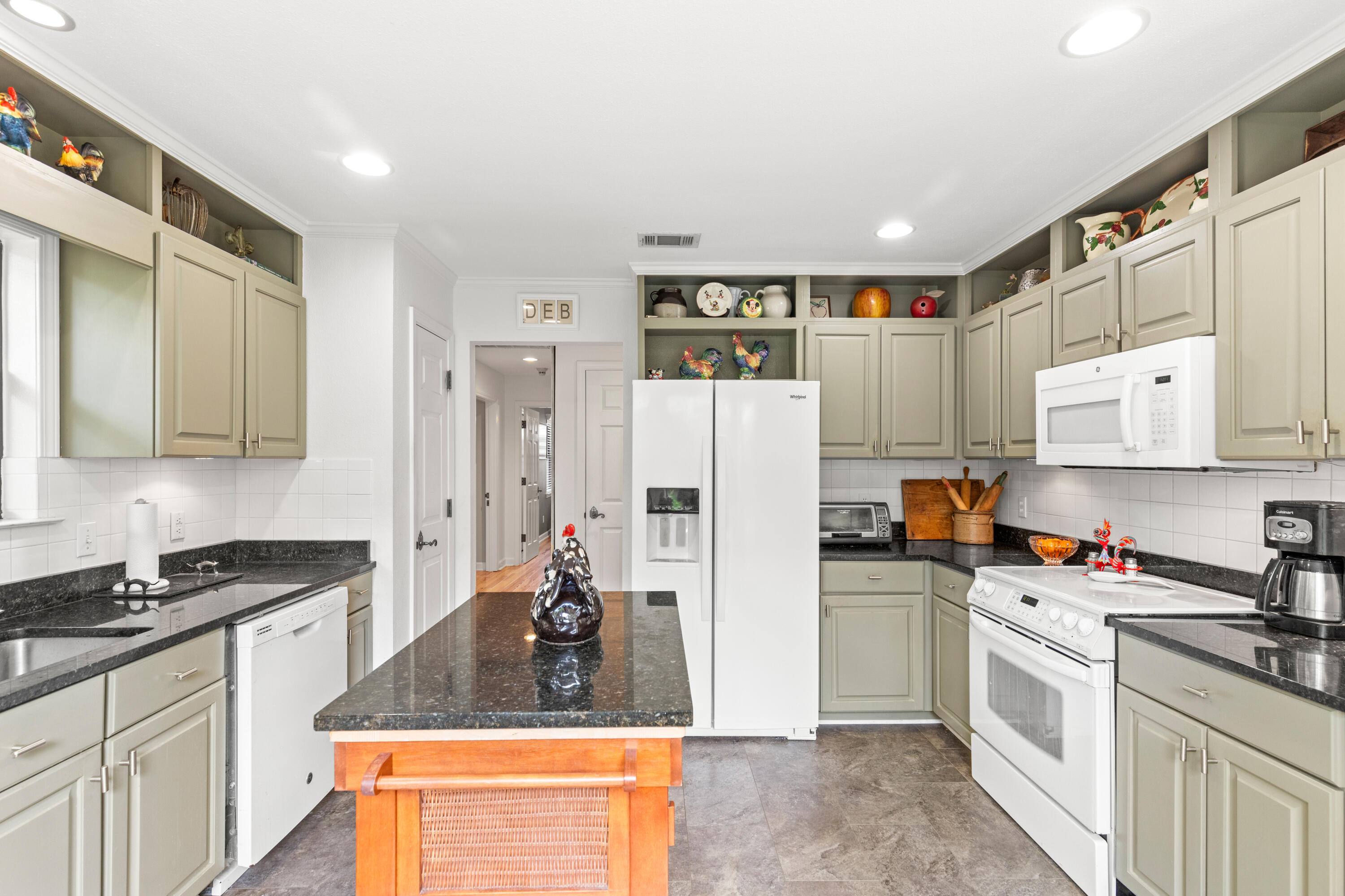 DEERWOOD - Residential Lease